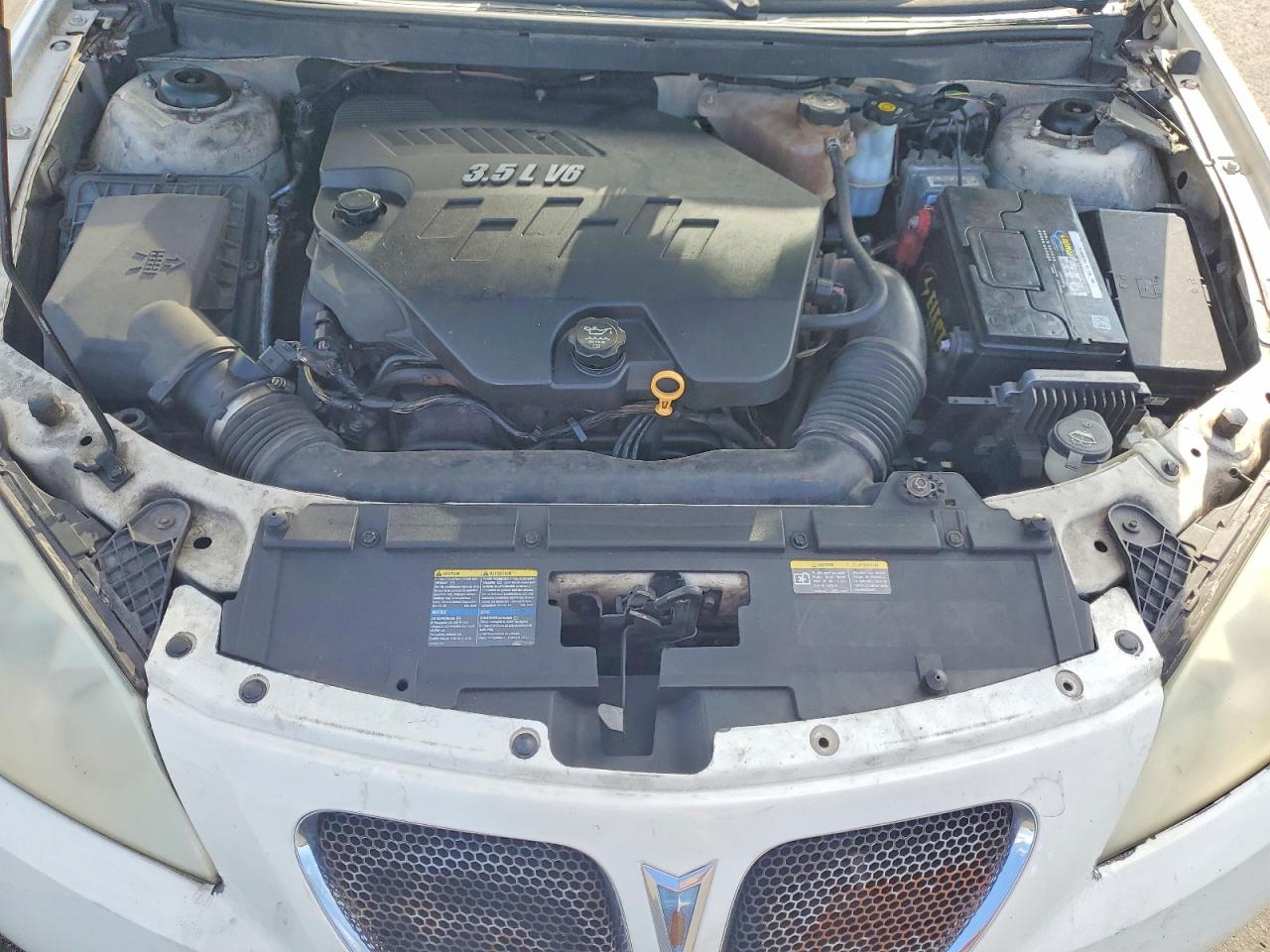 2007 Pontiac G6 Base White vin: 1G2ZG57N874231365