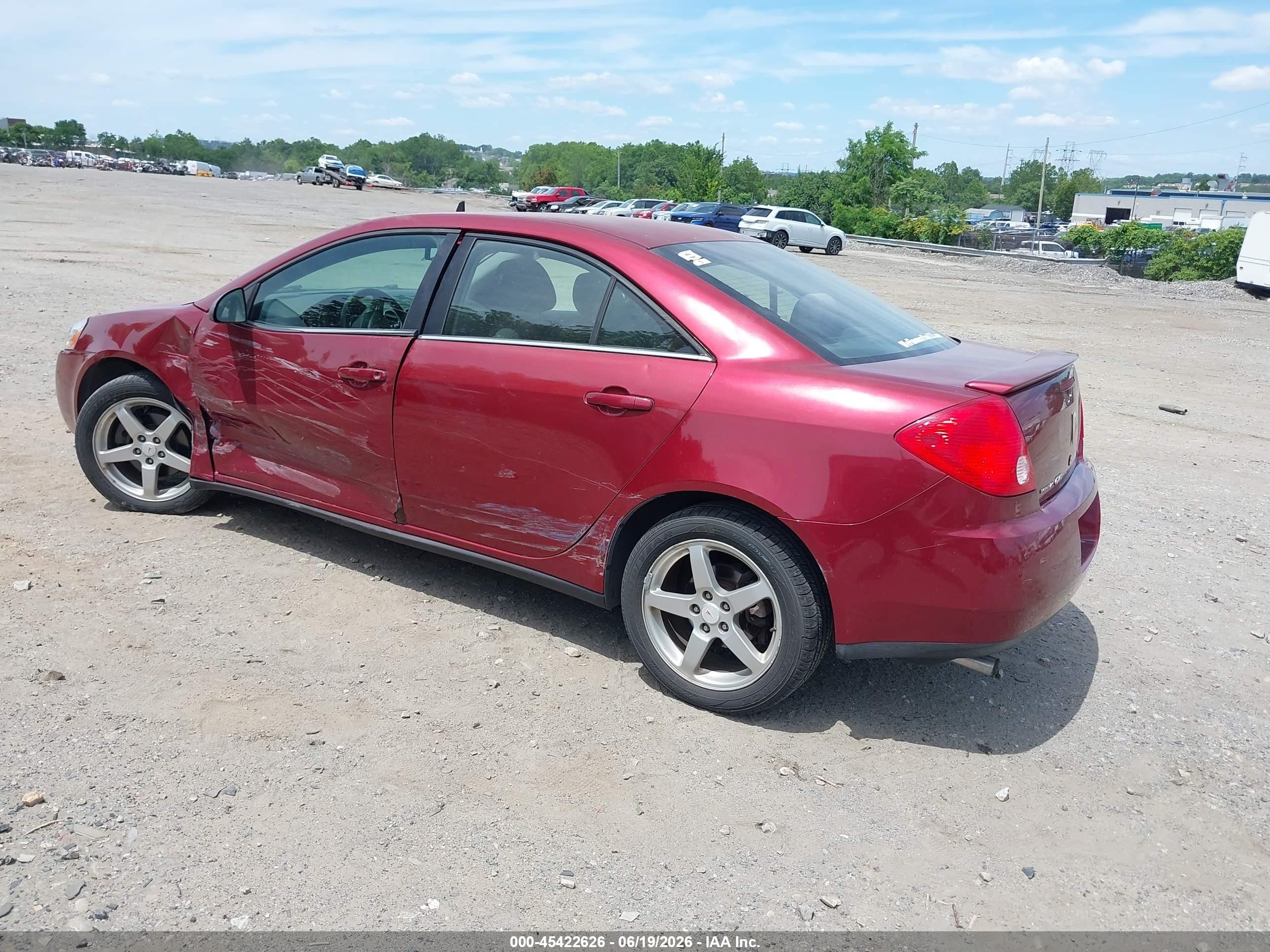 2008 Pontiac G6   Burgundy vin: 1G2ZG57N884131557
