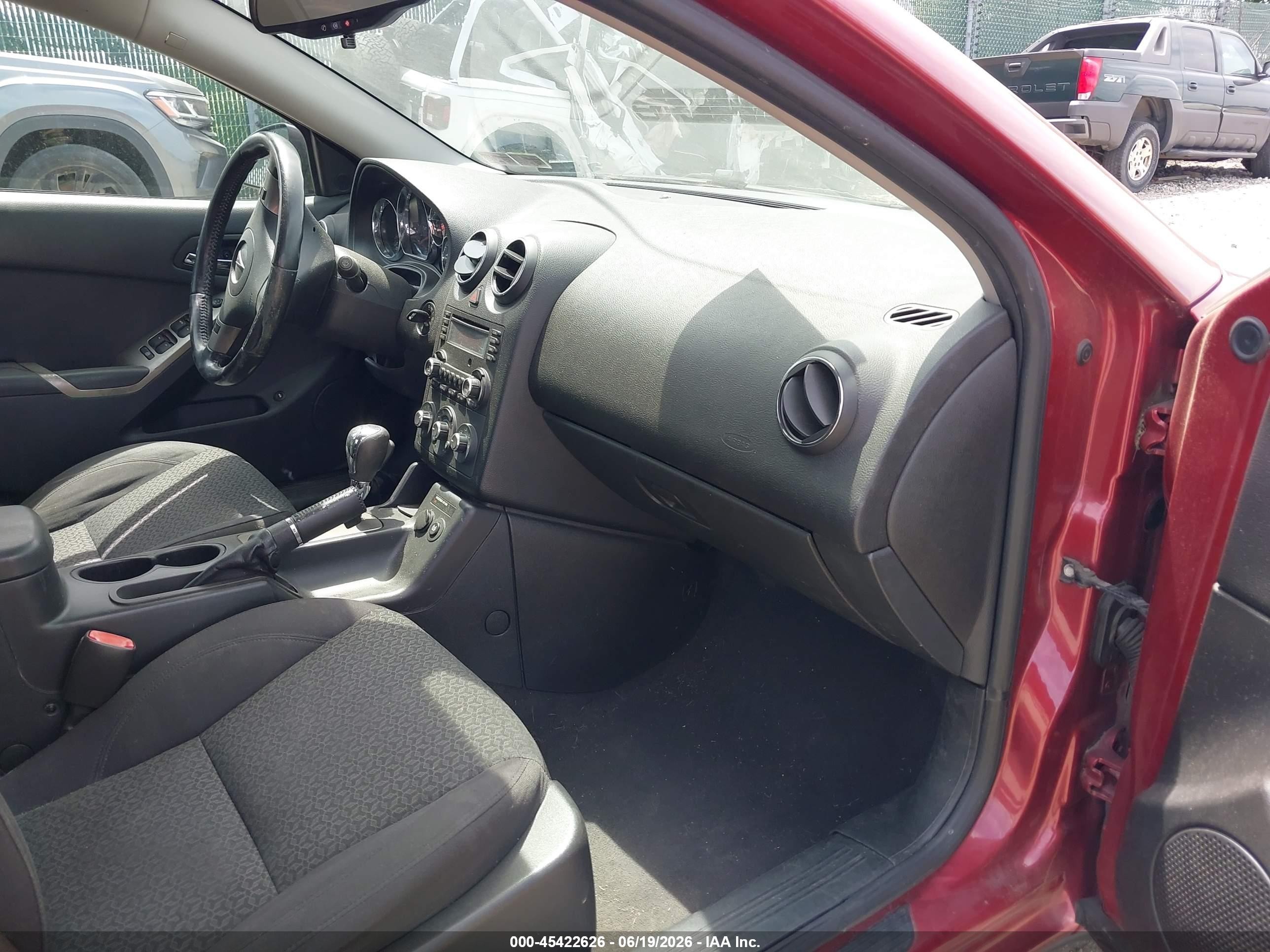 2008 Pontiac G6   Burgundy vin: 1G2ZG57N884131557