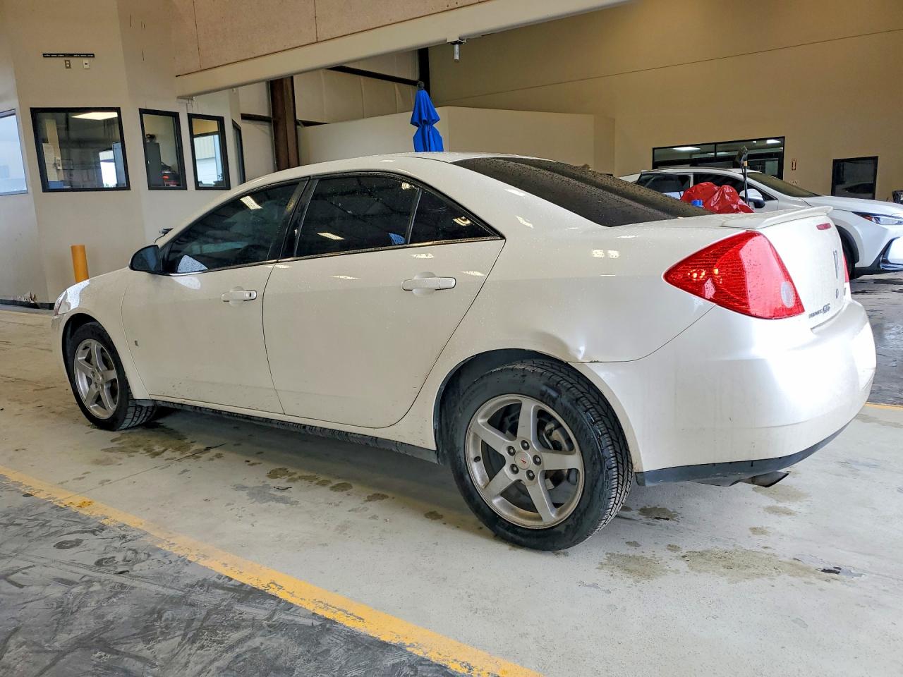 2009 Pontiac G6 White vin: 1G2ZG57NX94112087