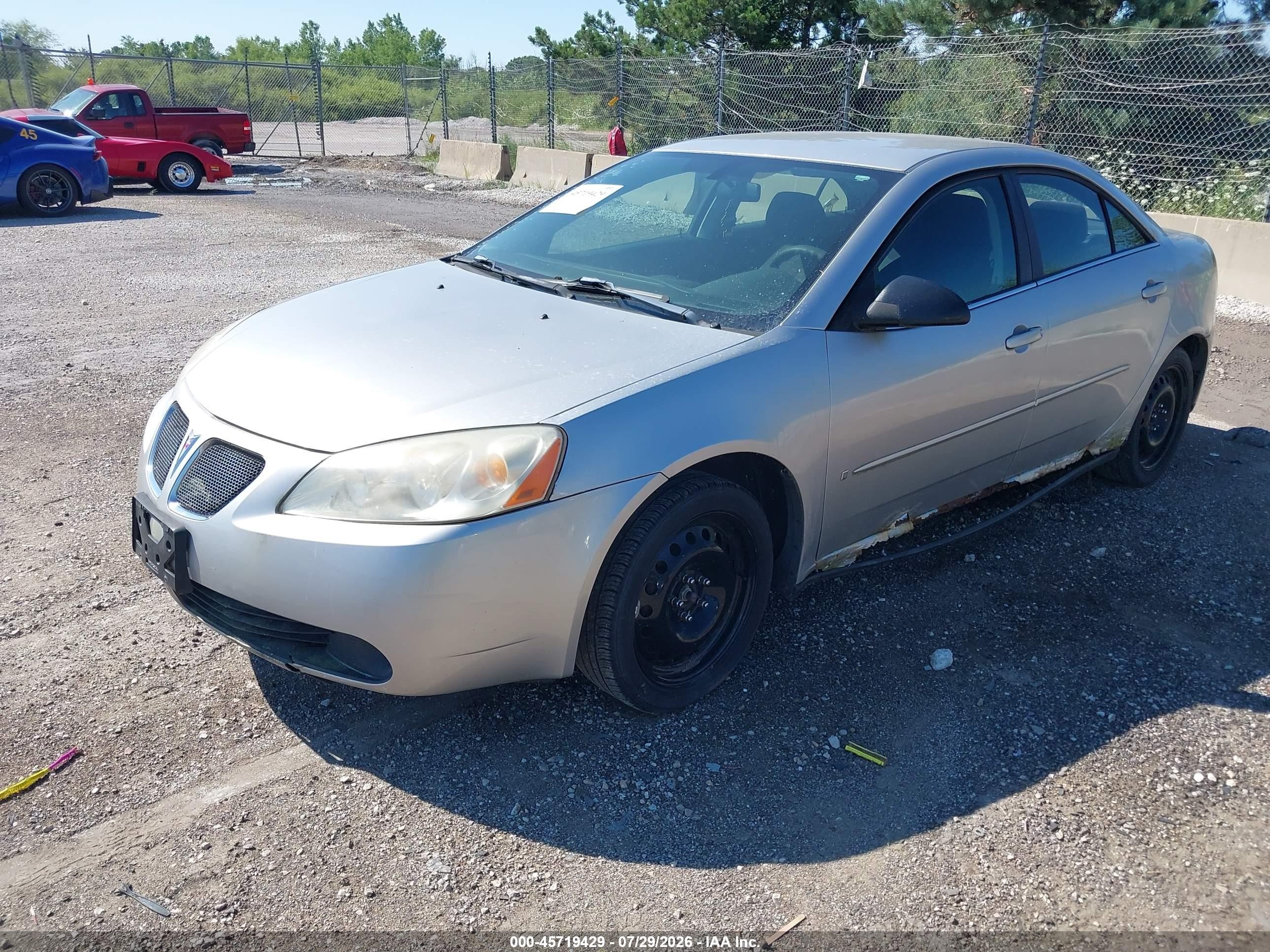2007 Pontiac G6   Silver vin: 1G2ZG58B274187822