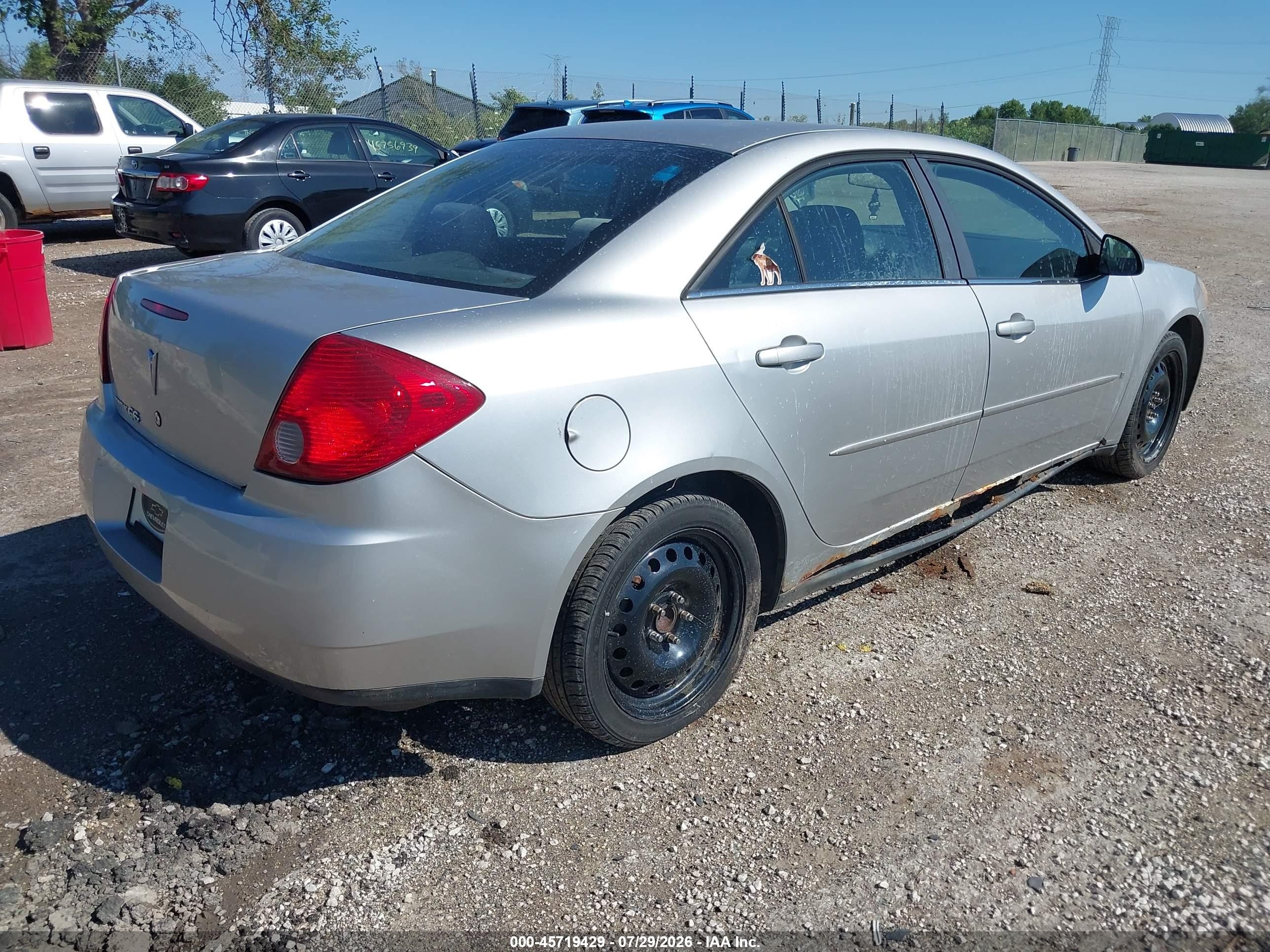 2007 Pontiac G6   Silver vin: 1G2ZG58B274187822
