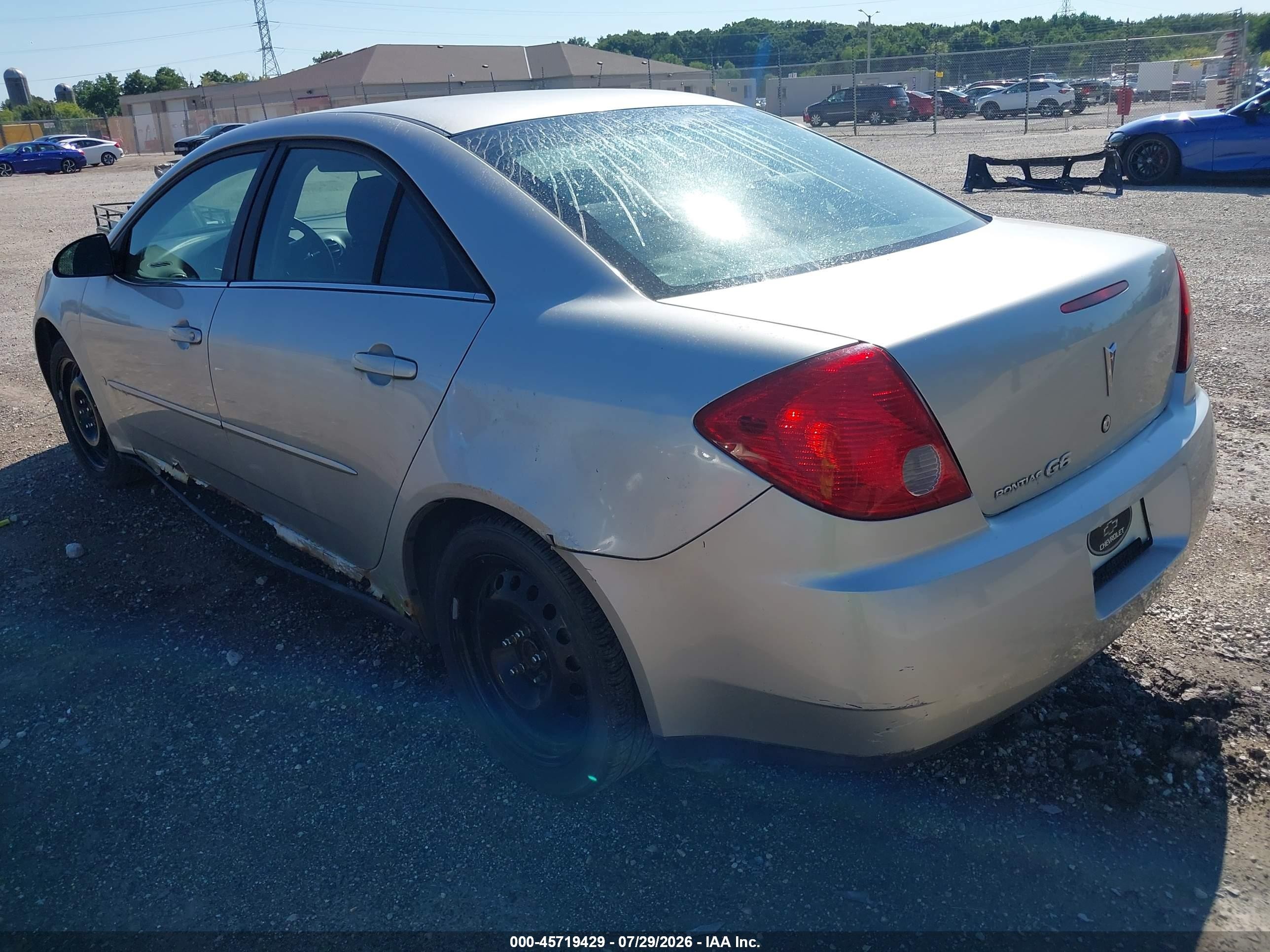 2007 Pontiac G6   Silver vin: 1G2ZG58B274187822