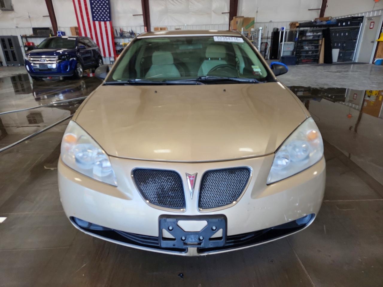 2007 Pontiac G6 Base Gold vin: 1G2ZG58B274188582