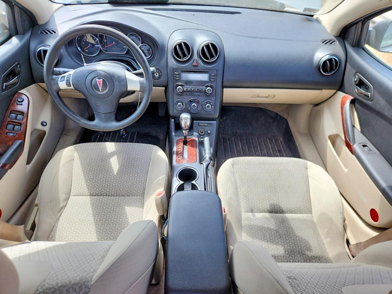 2007 Pontiac G6 Base Белый vin: 1G2ZG58B574126061