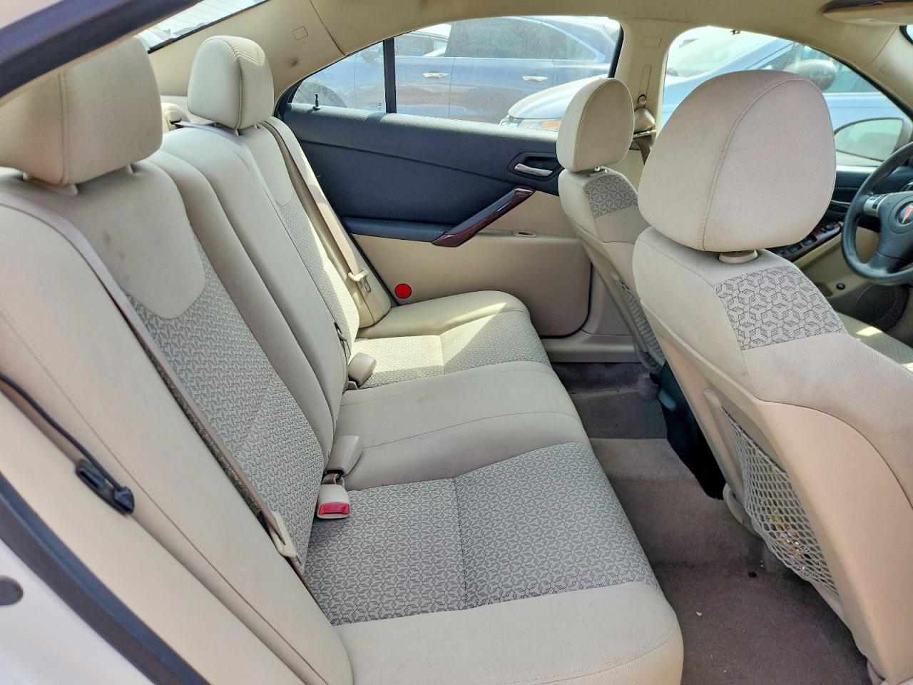 2007 Pontiac G6 Base Белый vin: 1G2ZG58B574126061