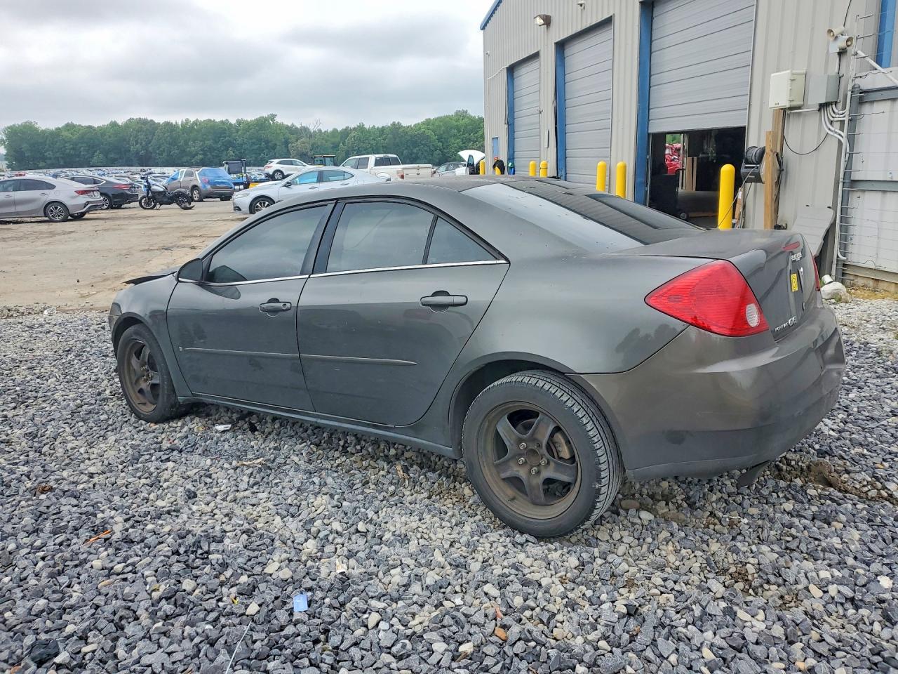 2007 Pontiac G6 Base Gray vin: 1G2ZG58B574187927