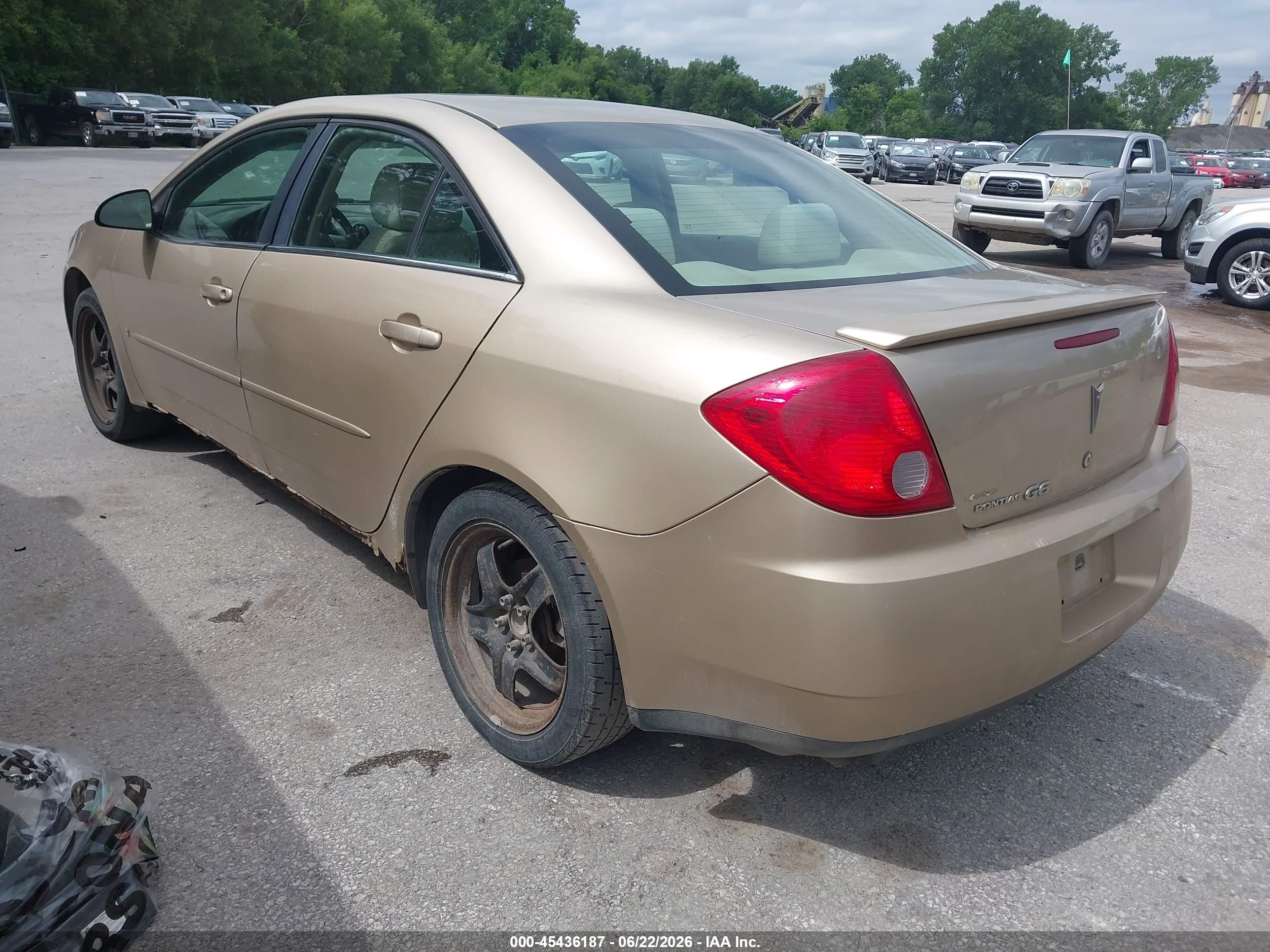 2007 Pontiac G6   Коричневый vin: 1G2ZG58B774196208