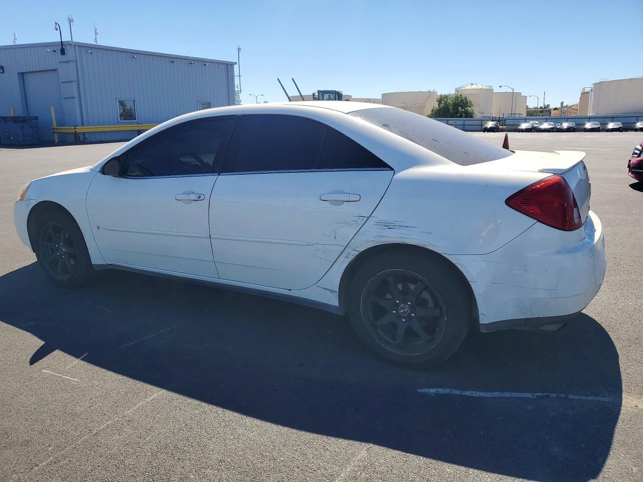 2007 Pontiac G6 Base White vin: 1G2ZG58BX74198776