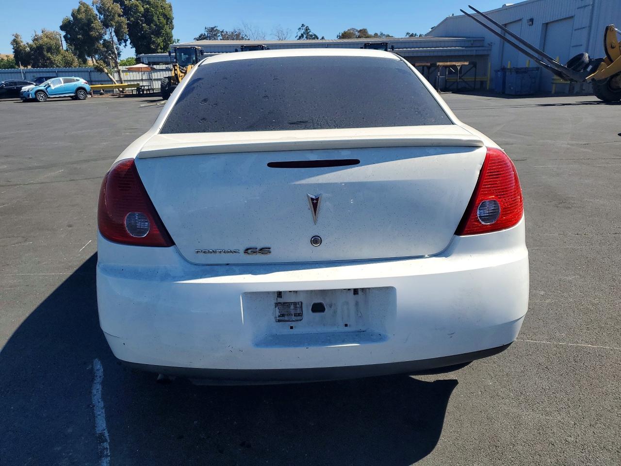 2007 Pontiac G6 Base White vin: 1G2ZG58BX74198776