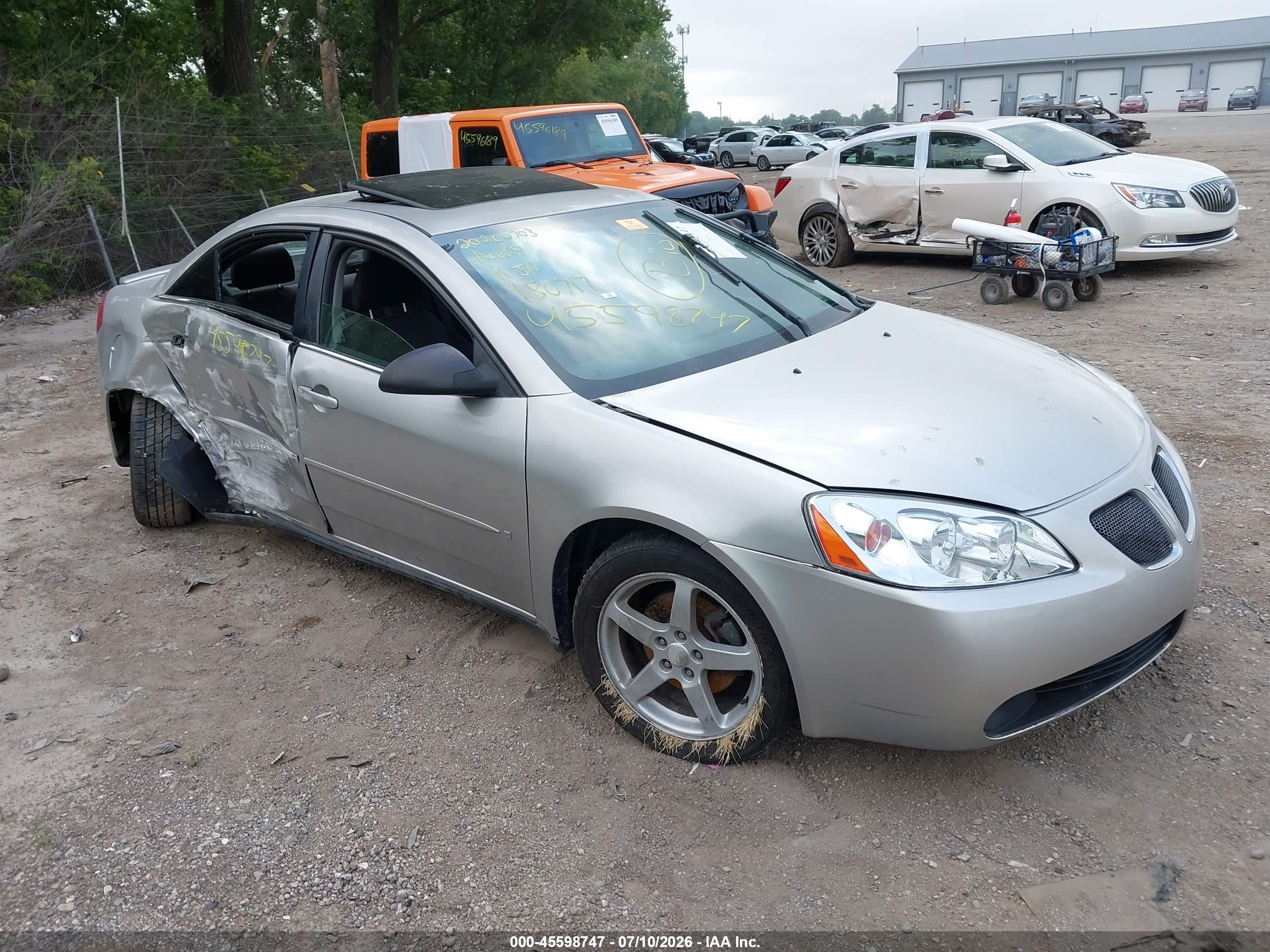 2007 Pontiac G6   Silver vin: 1G2ZG58N074180717