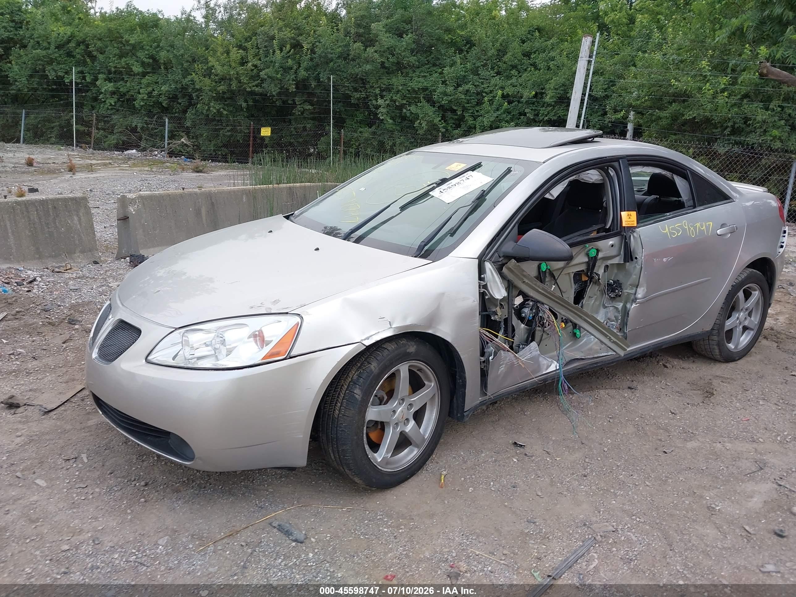 2007 Pontiac G6   Silver vin: 1G2ZG58N074180717