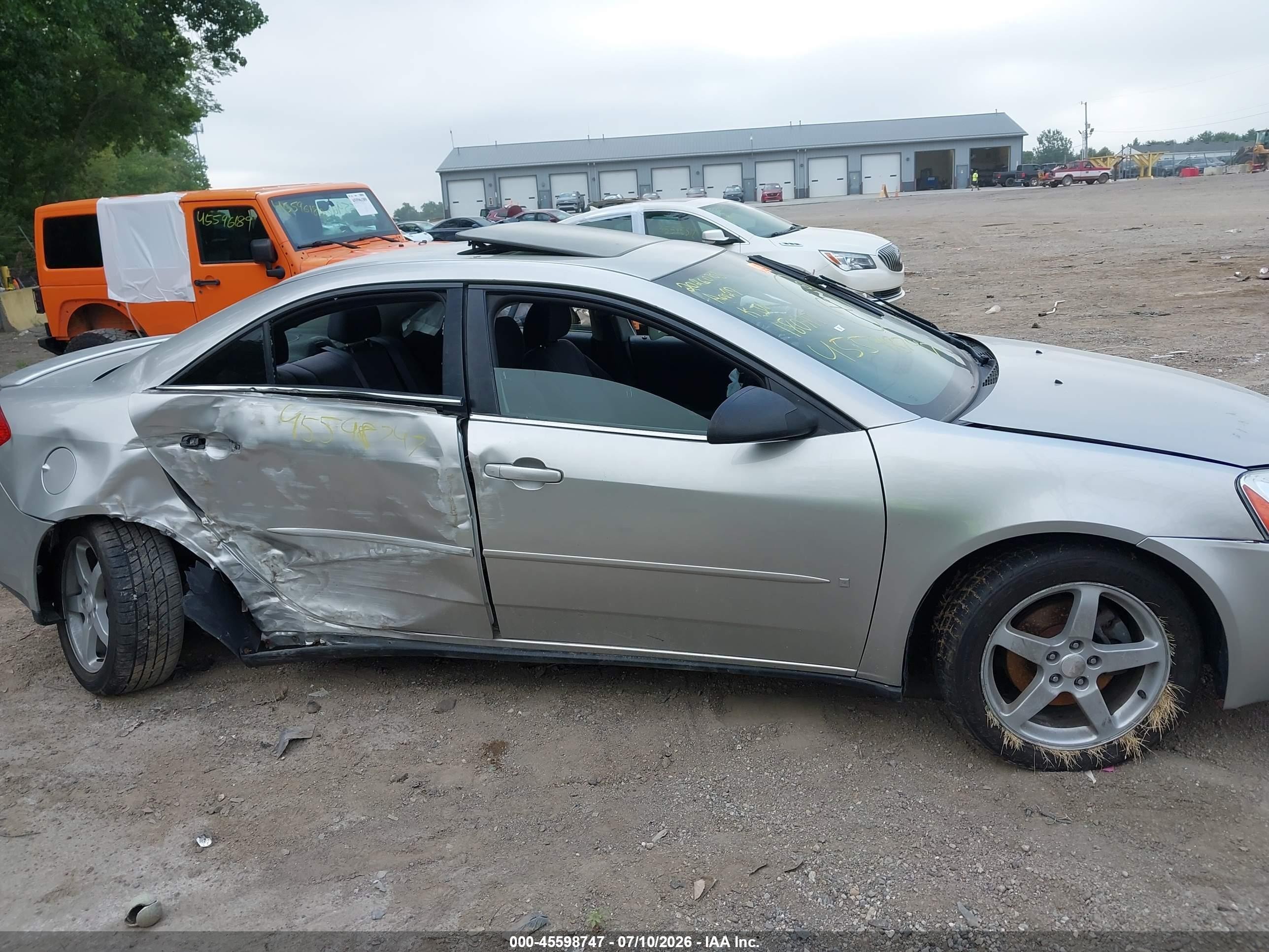 2007 Pontiac G6   Silver vin: 1G2ZG58N074180717