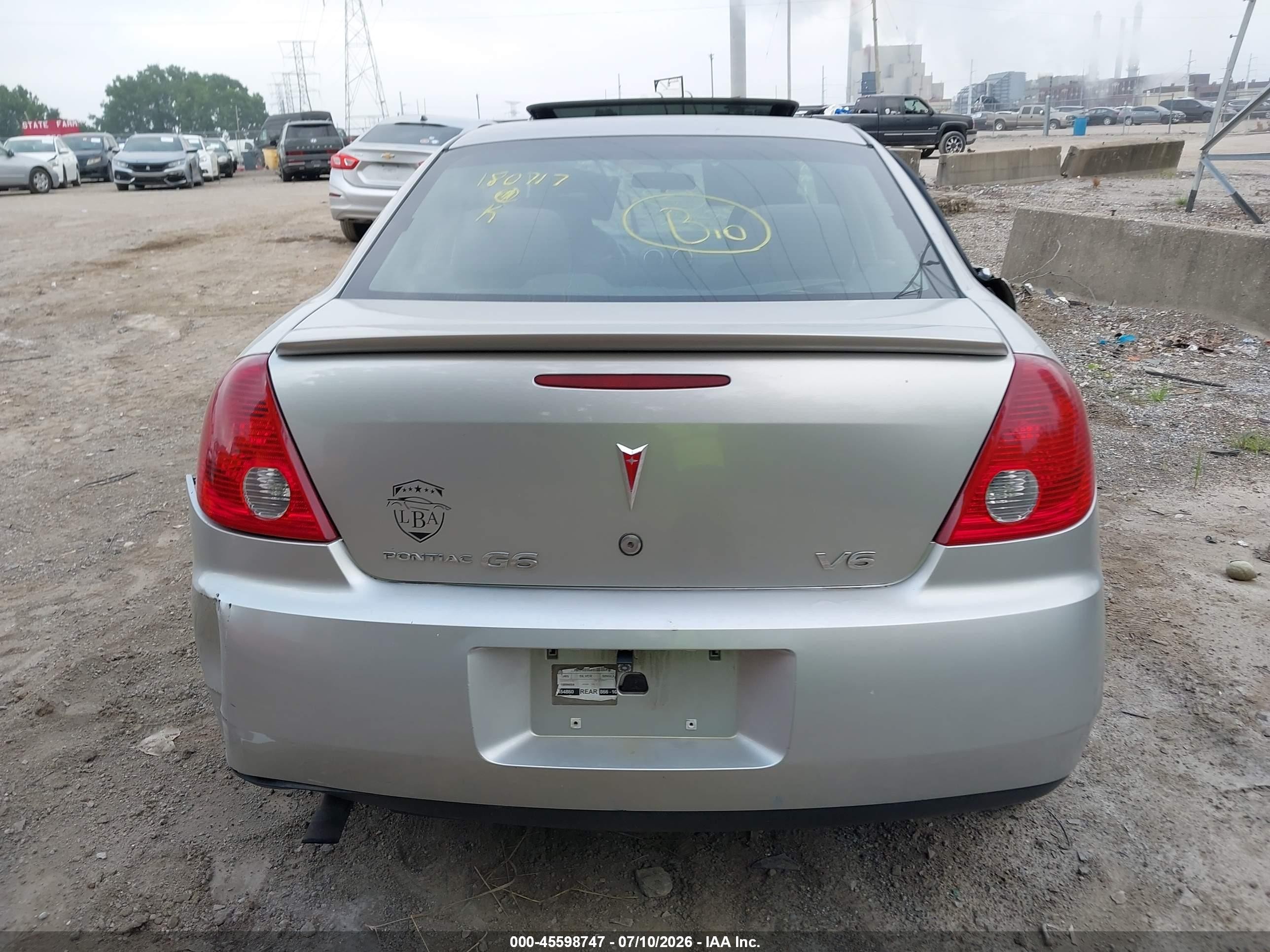 2007 Pontiac G6   Silver vin: 1G2ZG58N074180717