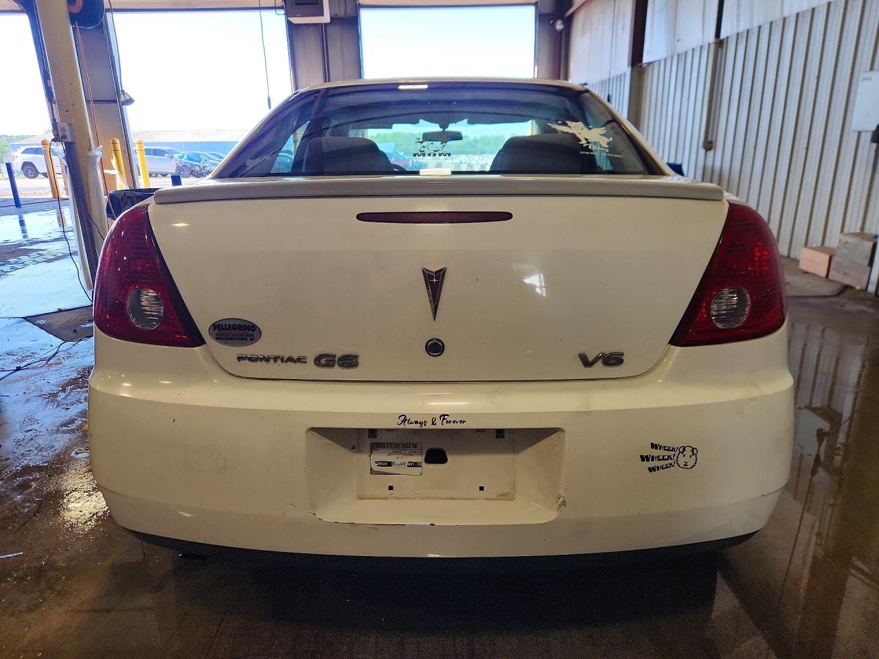2007 Pontiac G6 Base White vin: 1G2ZG58N274205679