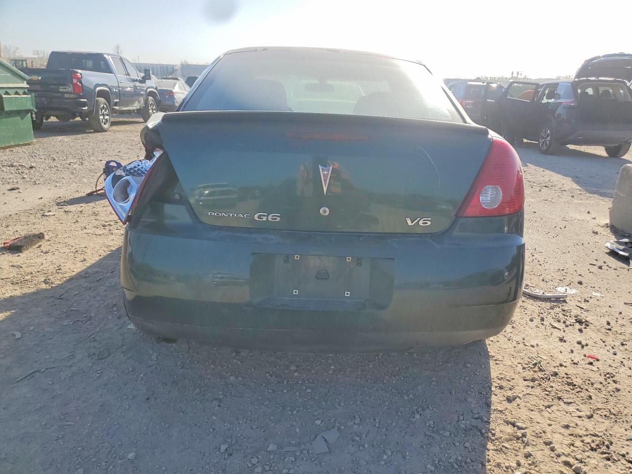 2007 Pontiac G6 Base Green vin: 1G2ZG58N374154015