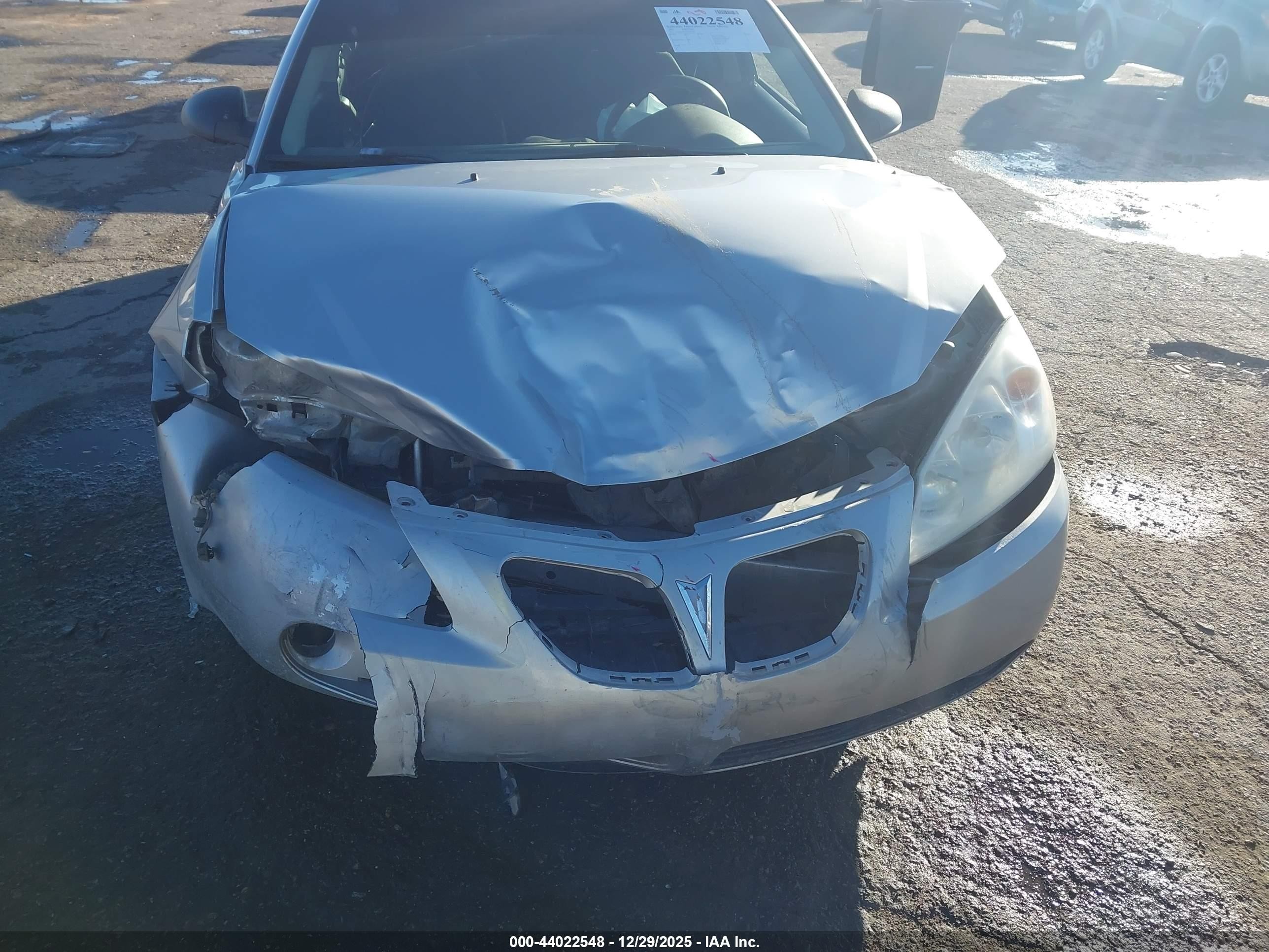 2007 Pontiac G6   Silver vin: 1G2ZG58N374277300