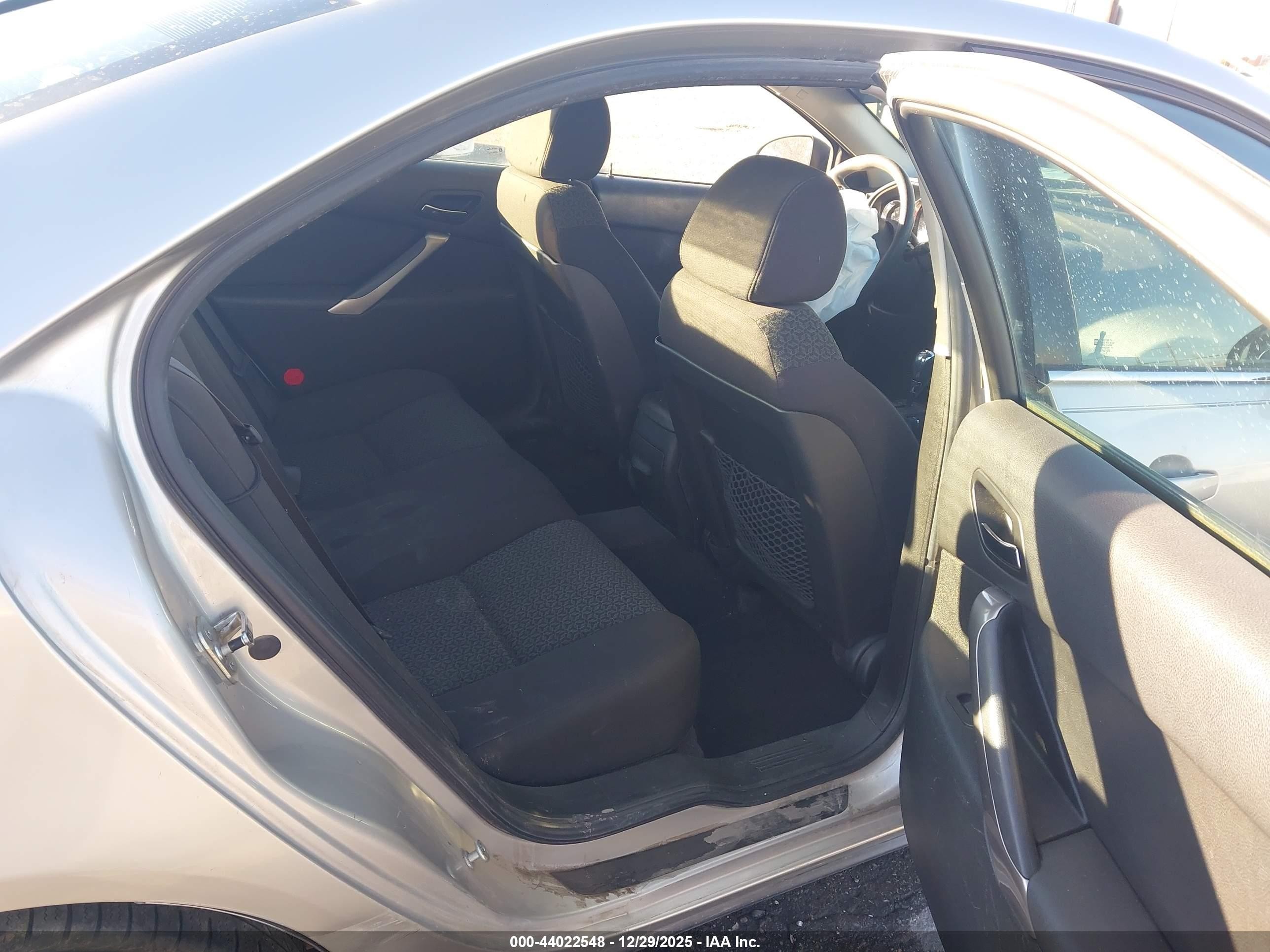 2007 Pontiac G6   Silver vin: 1G2ZG58N374277300