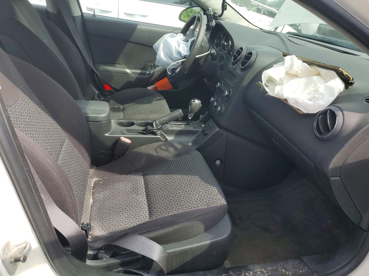 2007 Pontiac G6 Base Белый vin: 1G2ZG58N474194166