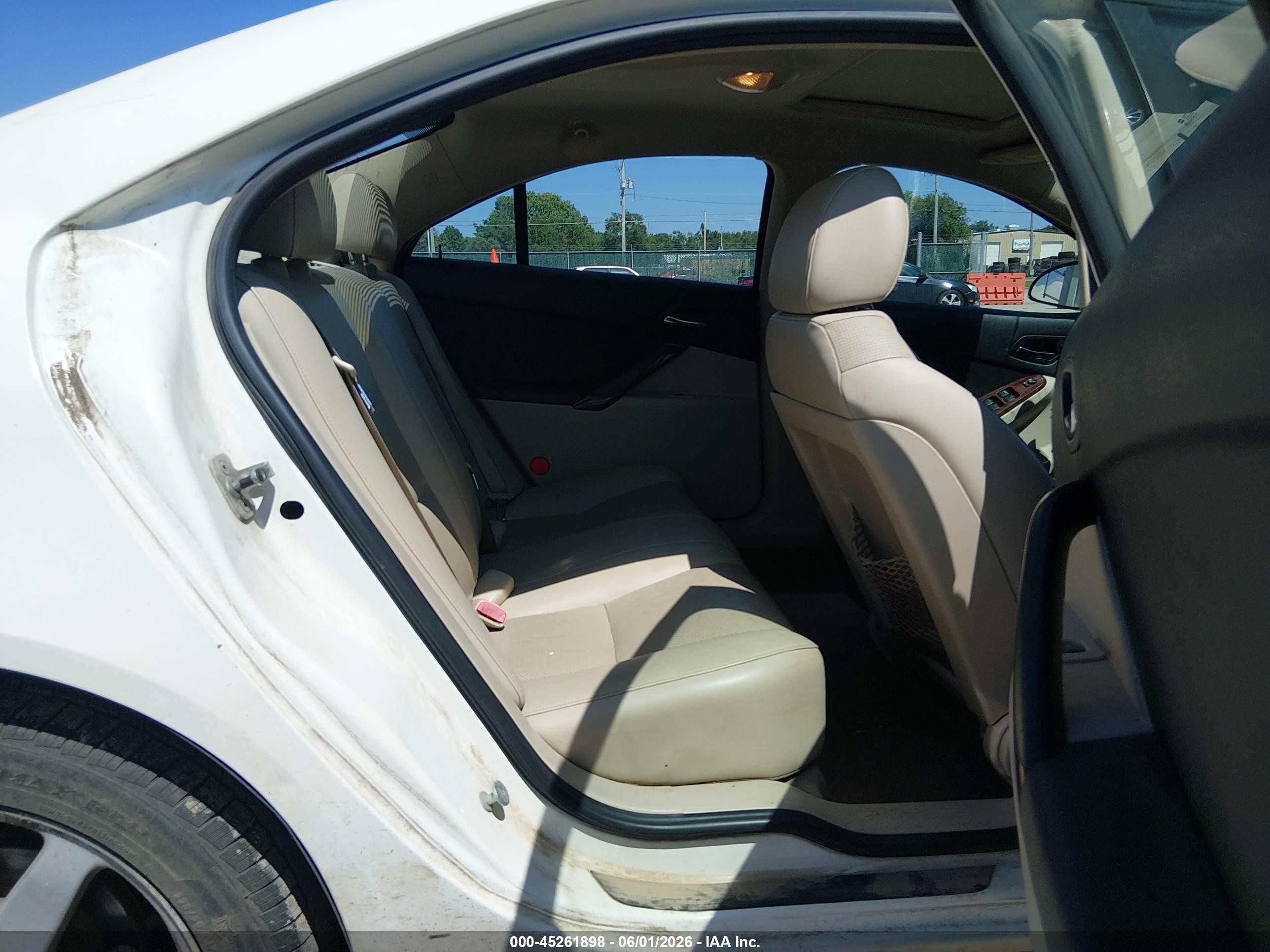 2007 Pontiac G6   White vin: 1G2ZG58N574185427