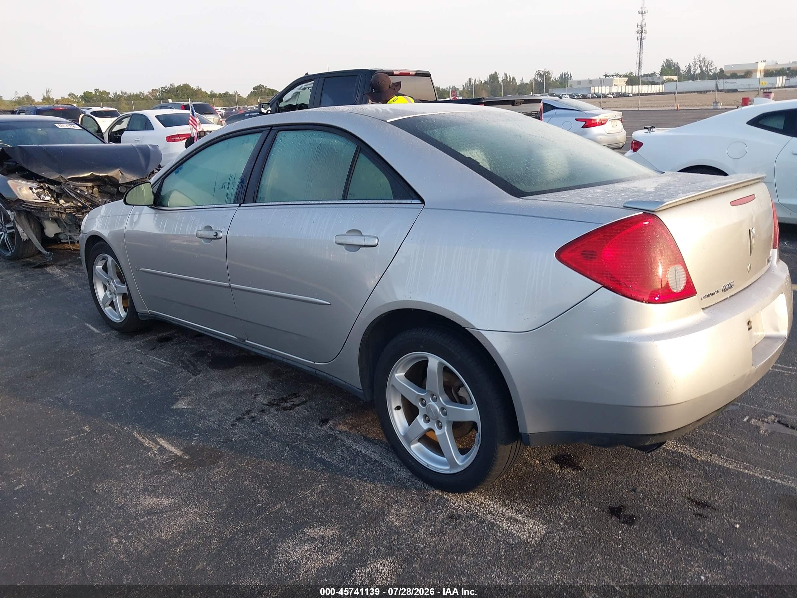 2007 Pontiac G6   Серебряный vin: 1G2ZG58N774141042