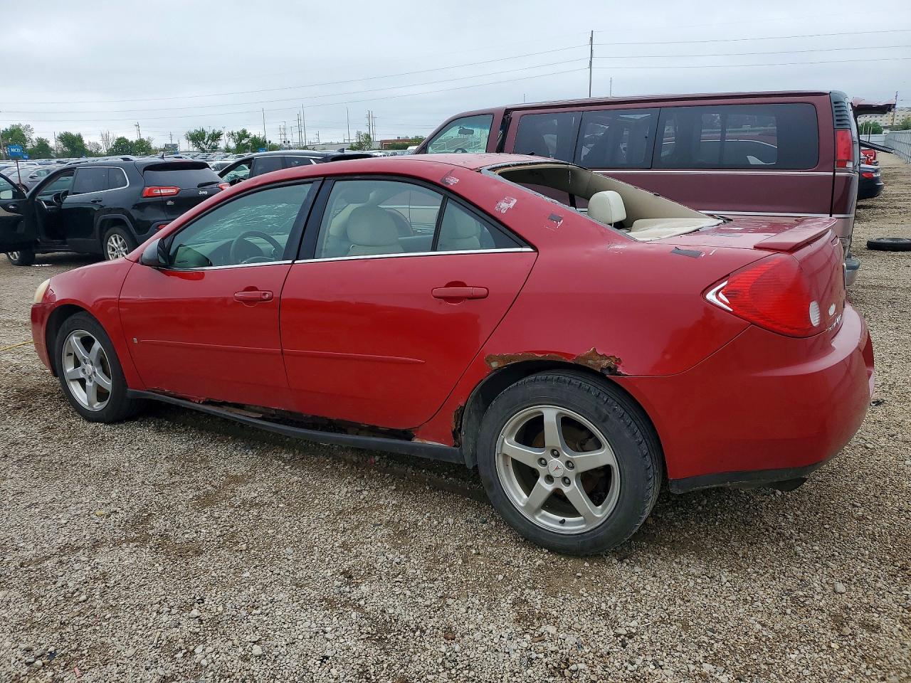 2007 Pontiac G6 Base Red vin: 1G2ZG58N774207363