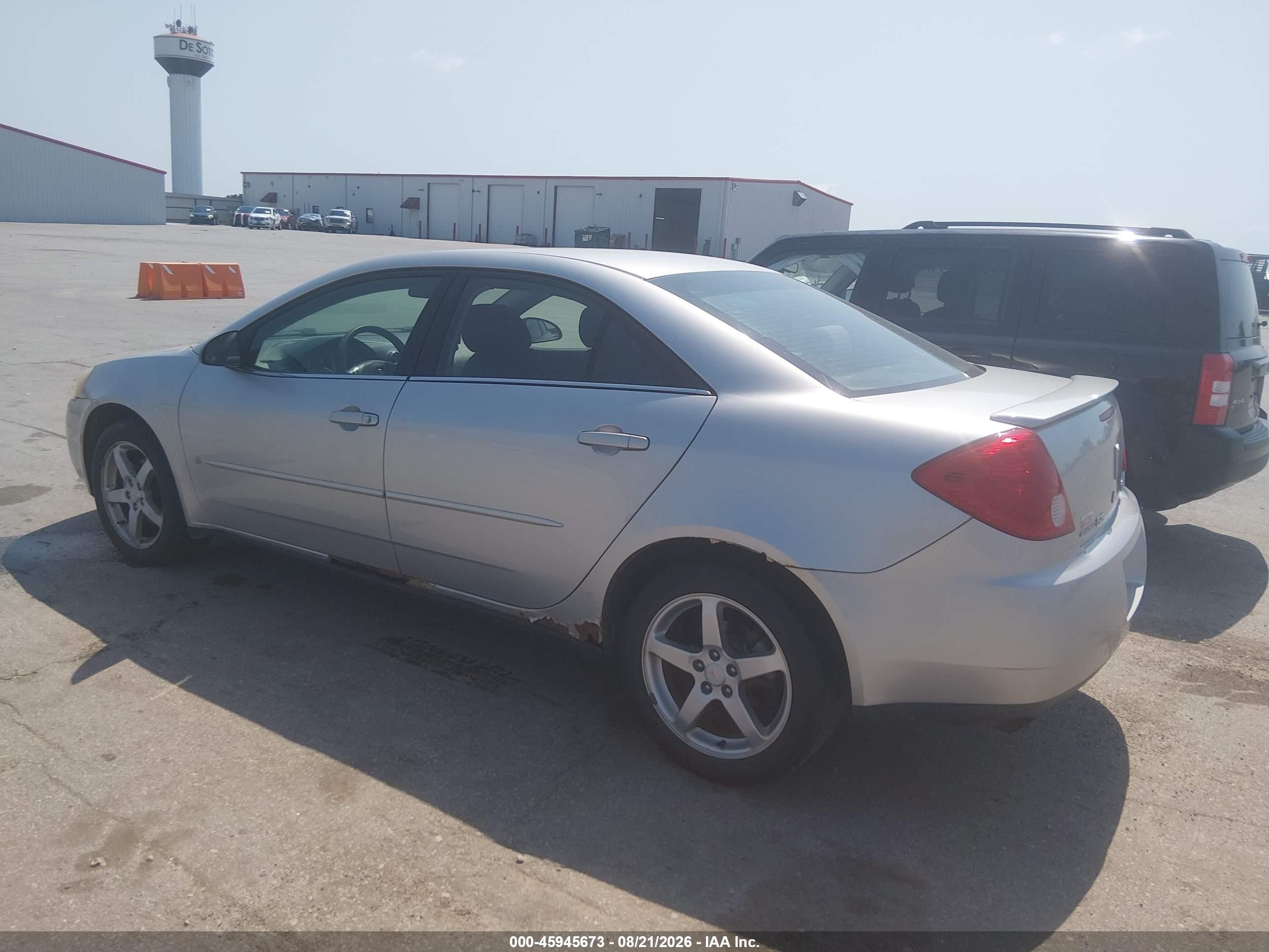 2007 Pontiac G6   Silver vin: 1G2ZG58N774215463