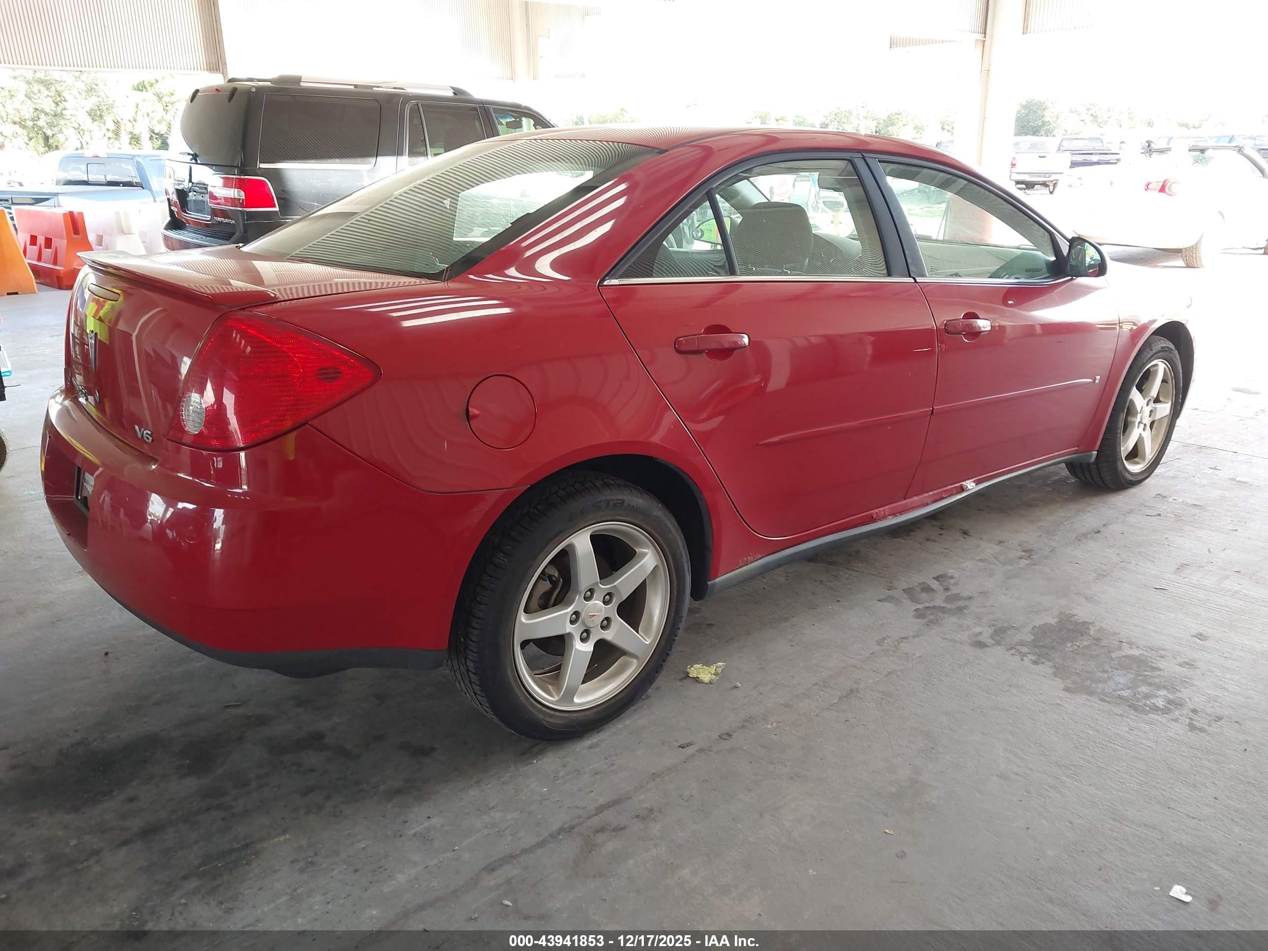 2007 Pontiac G6   Red vin: 1G2ZG58N874128591