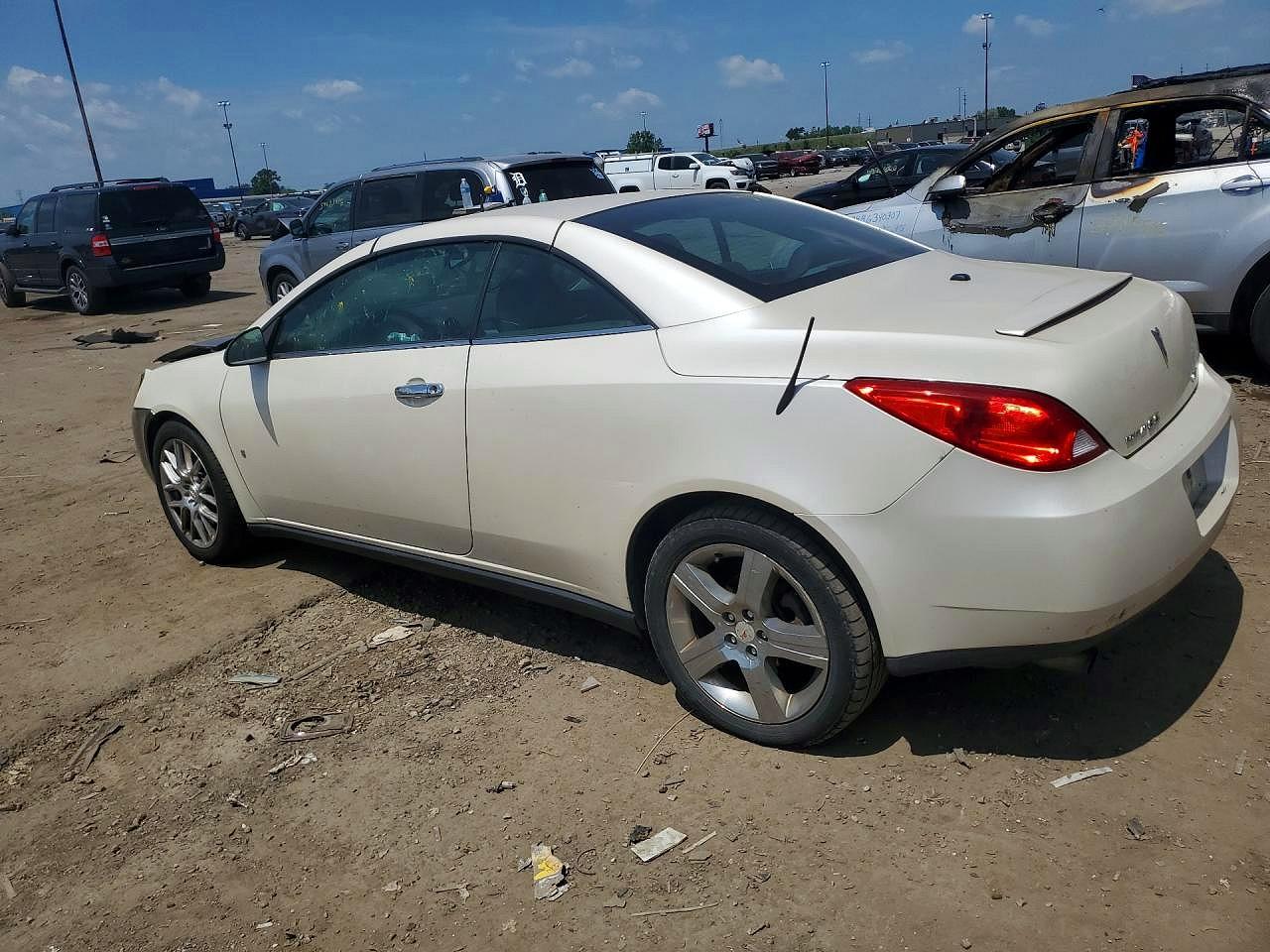 2008 Pontiac G6 Gt White vin: 1G2ZH361684295745