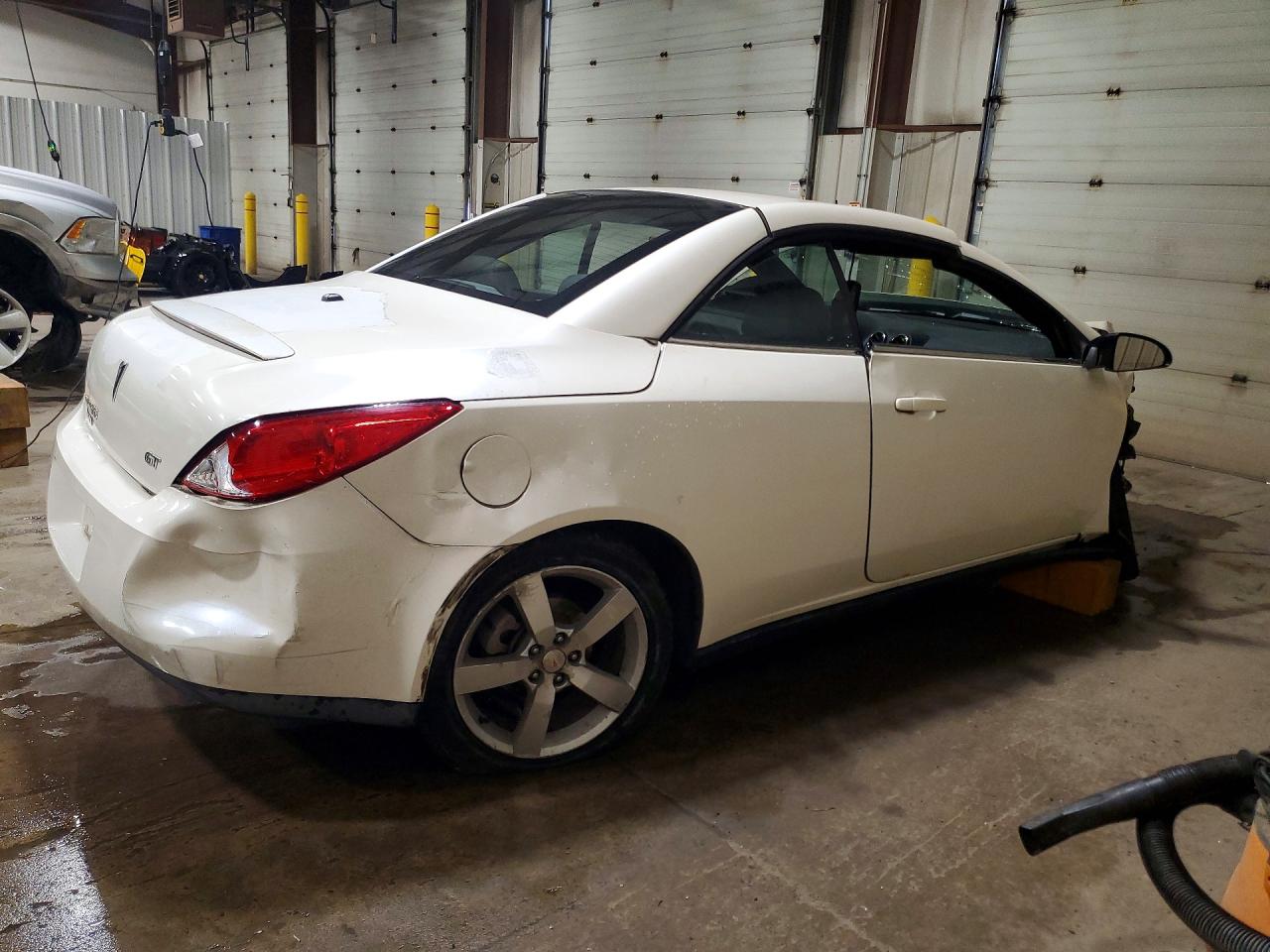 2008 Pontiac G6 Gt White vin: 1G2ZH36N584295321