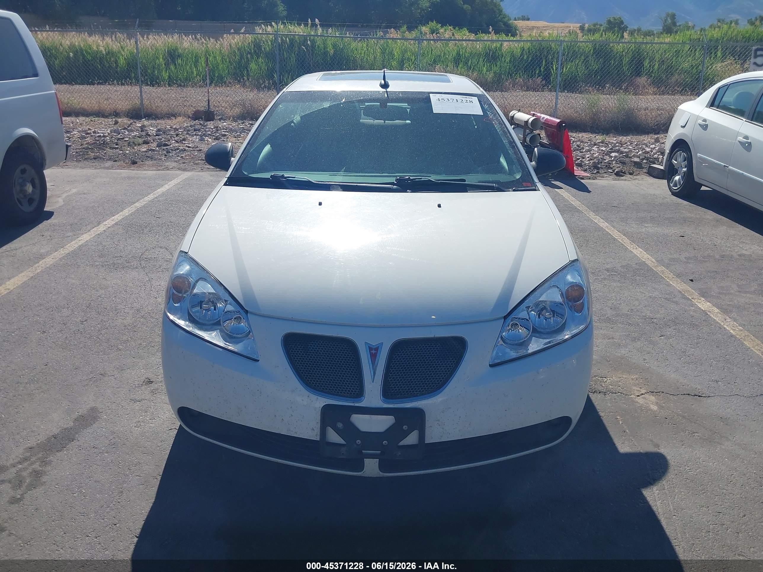2005 Pontiac G6 Gt White vin: 1G2ZH528654142874