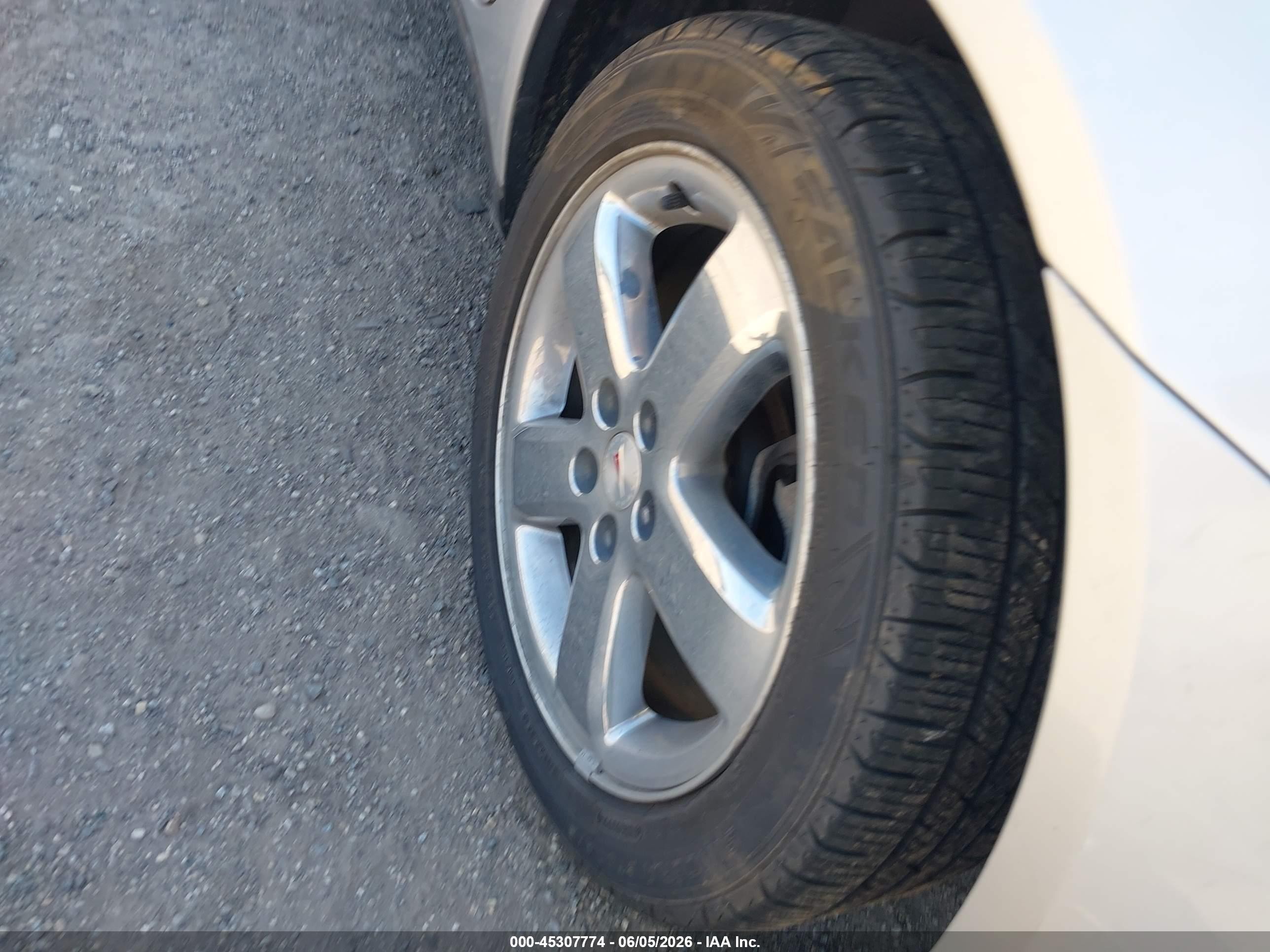 2009 Pontiac G6 Gt Silver vin: 1G2ZH57N194136615