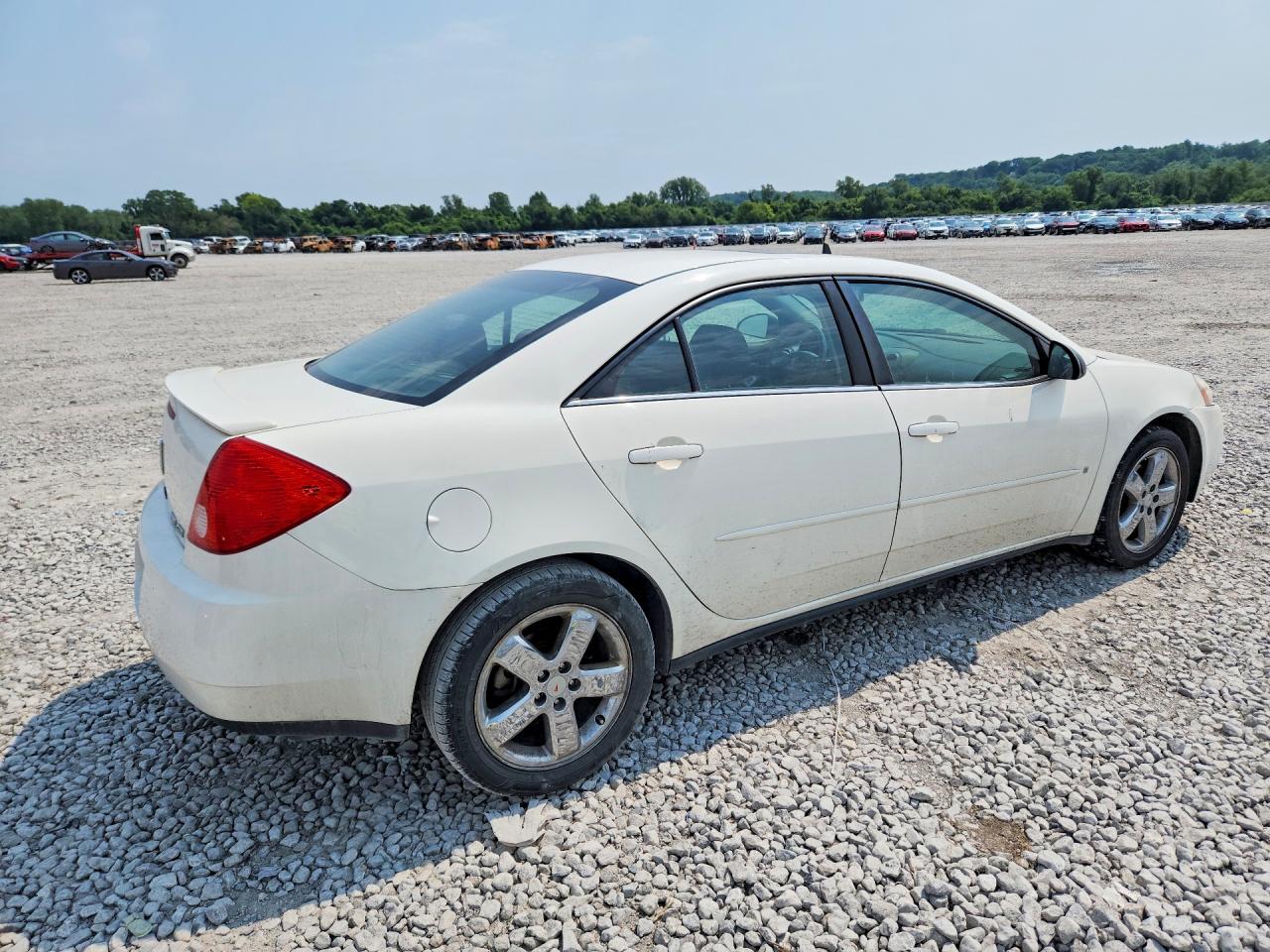 2008 Pontiac G6 Gt White vin: 1G2ZH57N284164714
