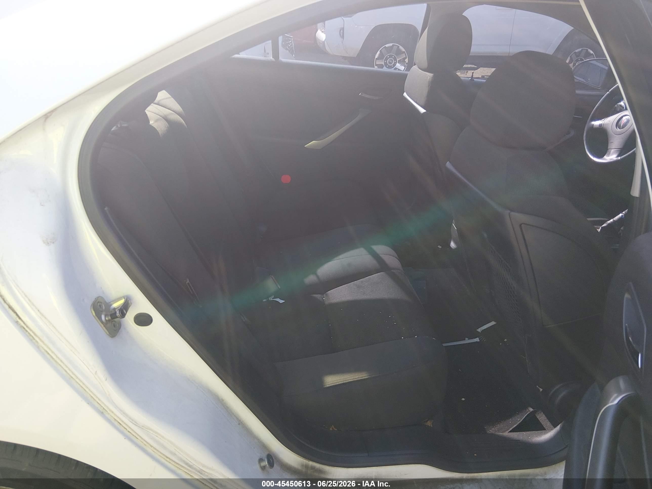 2009 Pontiac G6 Gt White vin: 1G2ZH57N494159810