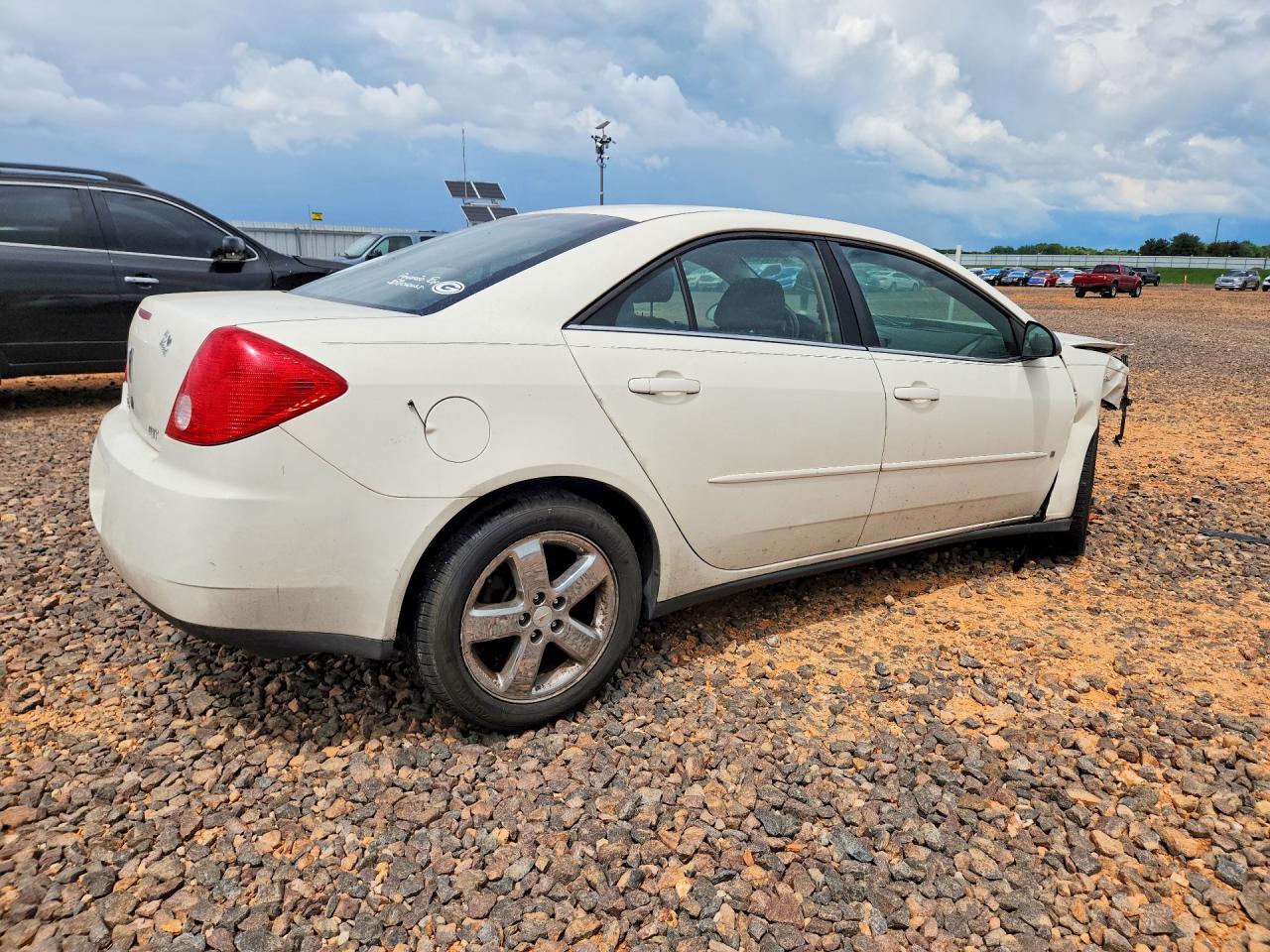 2008 Pontiac G6 White vin: 1G2ZH57N884209512