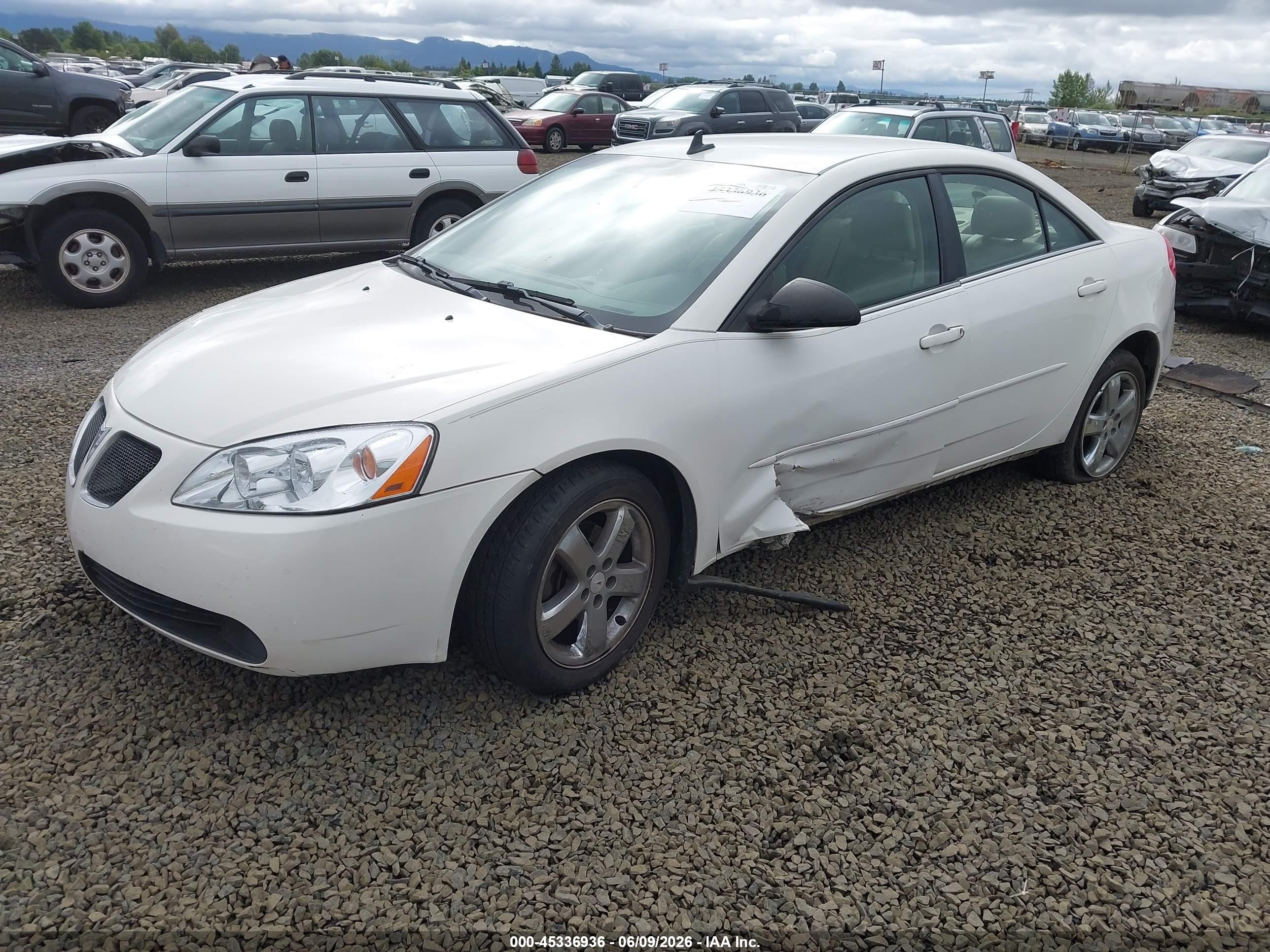 2008 Pontiac G6 Gt White vin: 1G2ZH57NX84125157