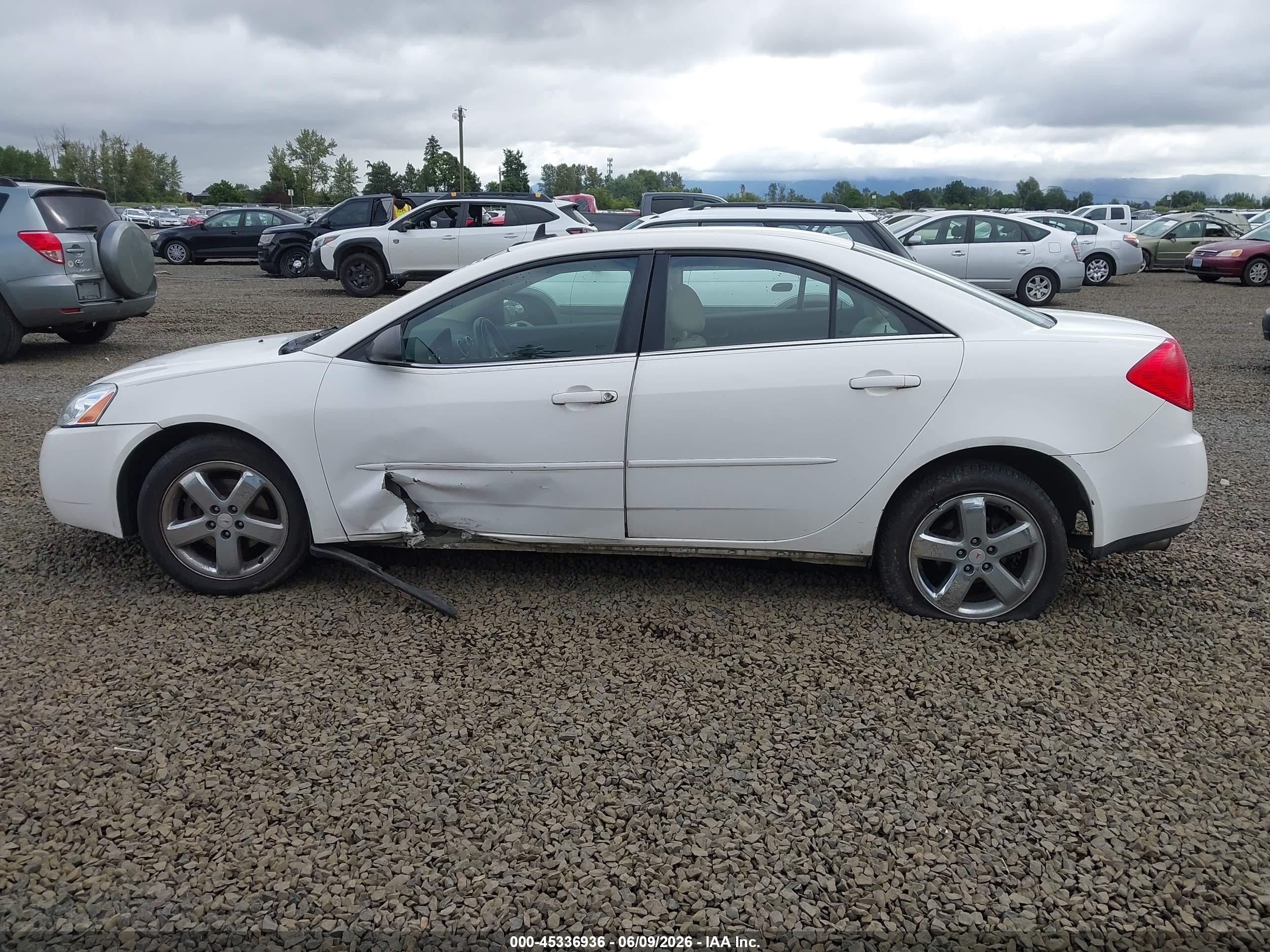 2008 Pontiac G6 Gt White vin: 1G2ZH57NX84125157