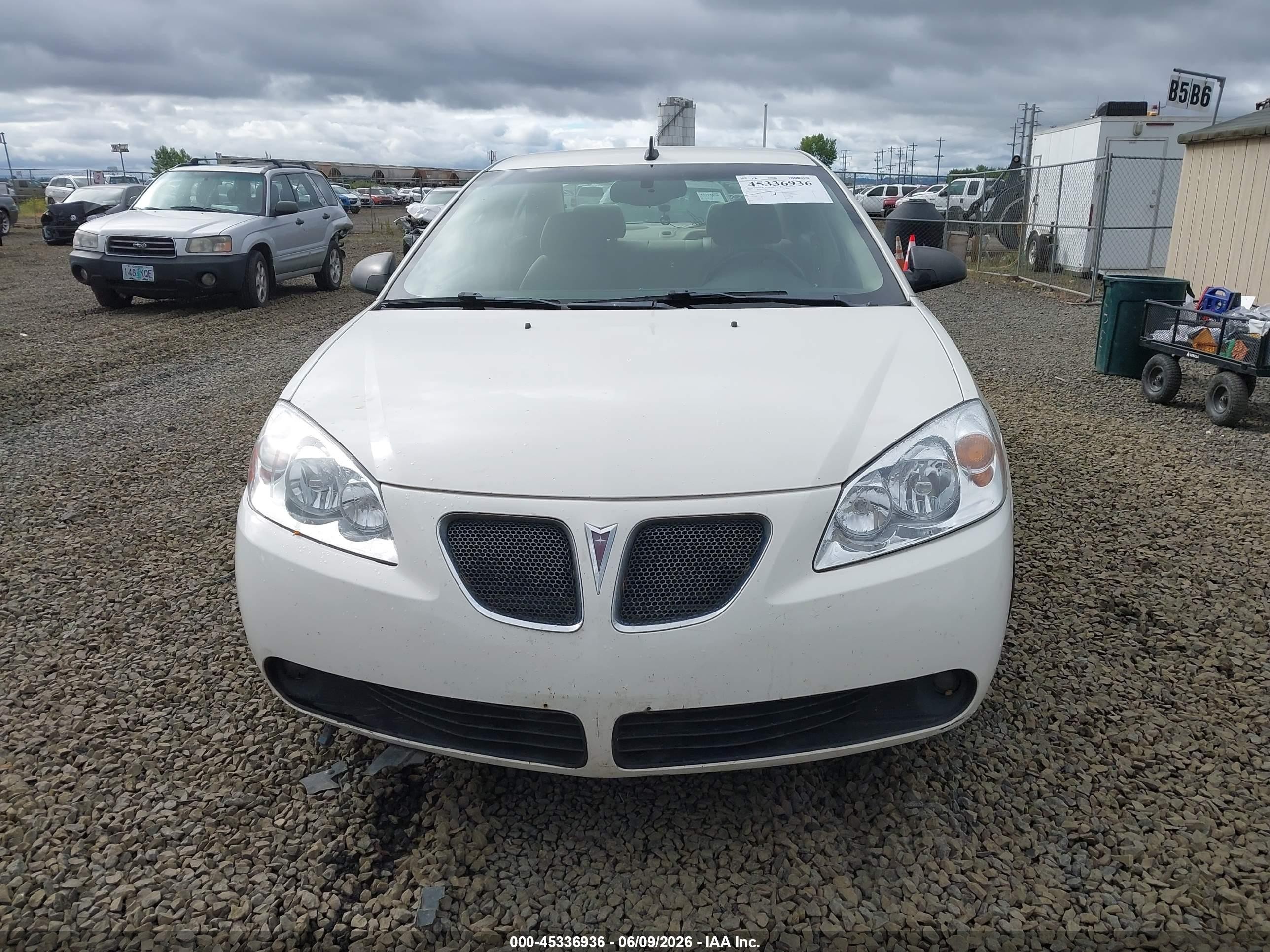 2008 Pontiac G6 Gt White vin: 1G2ZH57NX84125157