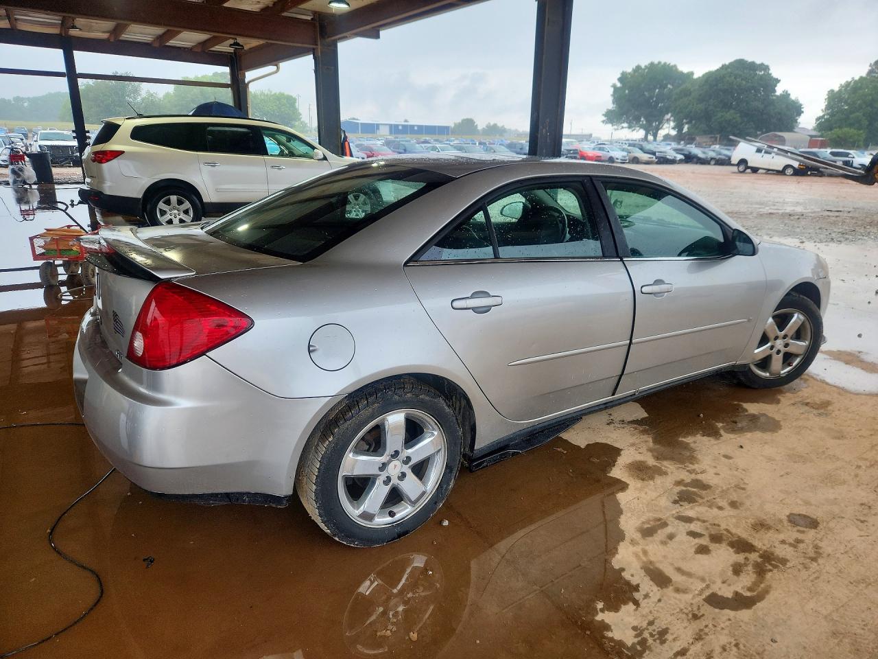 2007 Pontiac G6 Gt Silver vin: 1G2ZH58N674165569