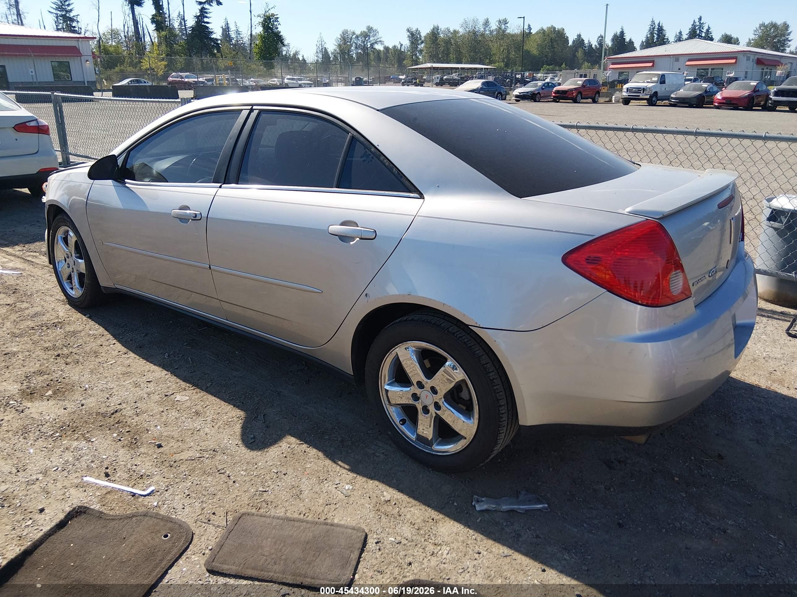 2007 Pontiac G6 Gt Silver vin: 1G2ZH58N874120911