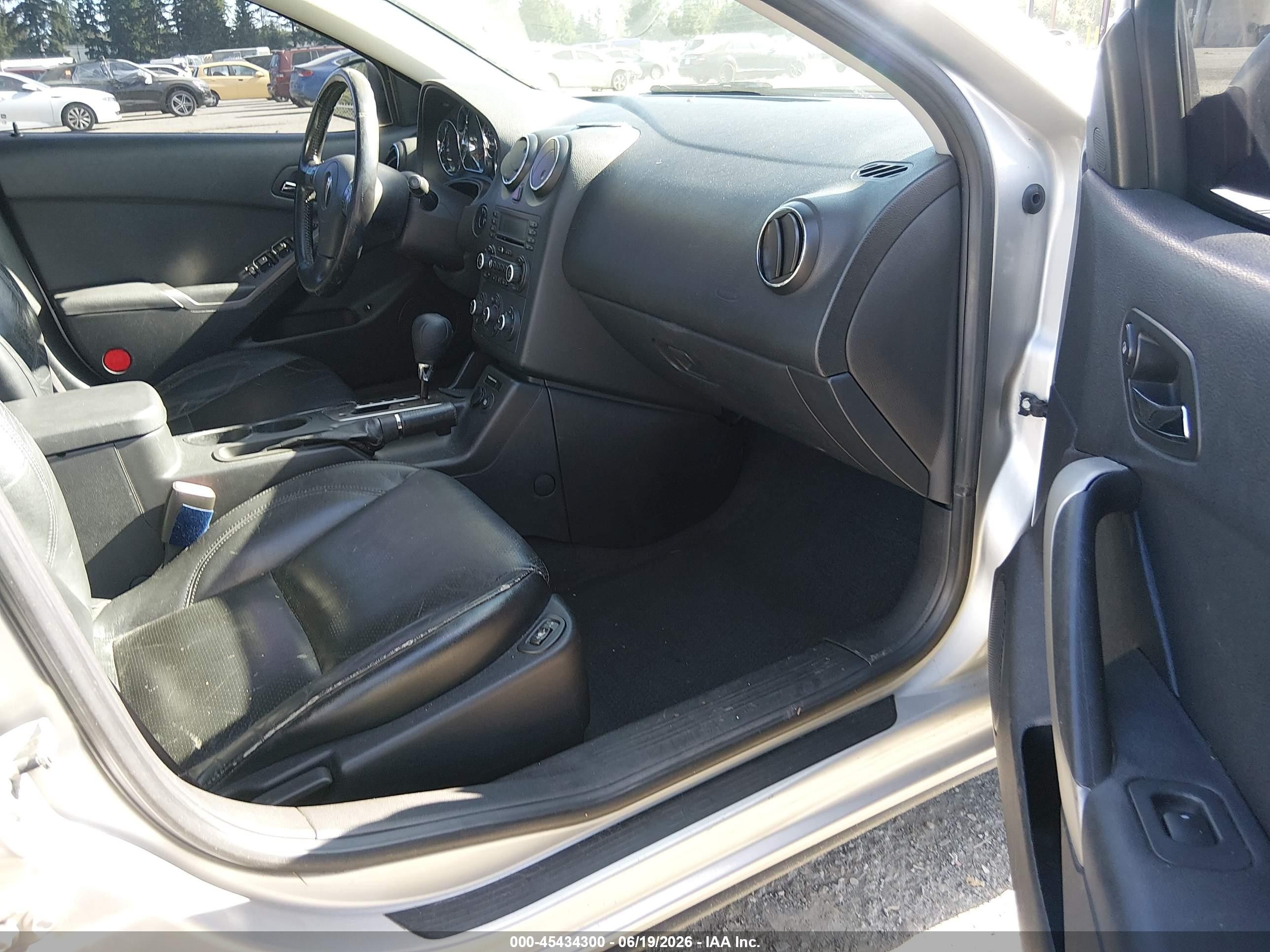 2007 Pontiac G6 Gt Silver vin: 1G2ZH58N874120911