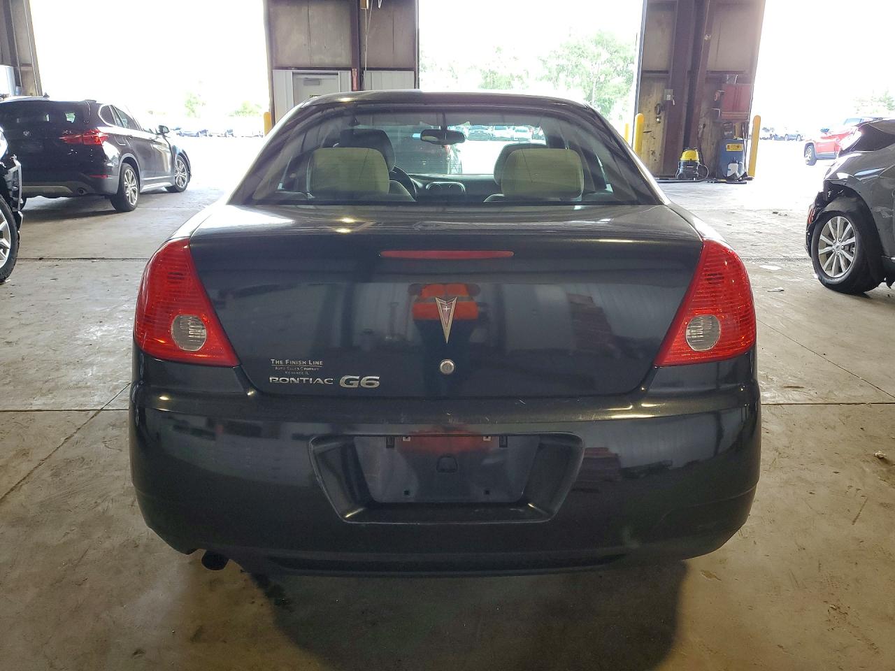 2009 Pontiac G6 Black vin: 1G2ZJ57B294238015