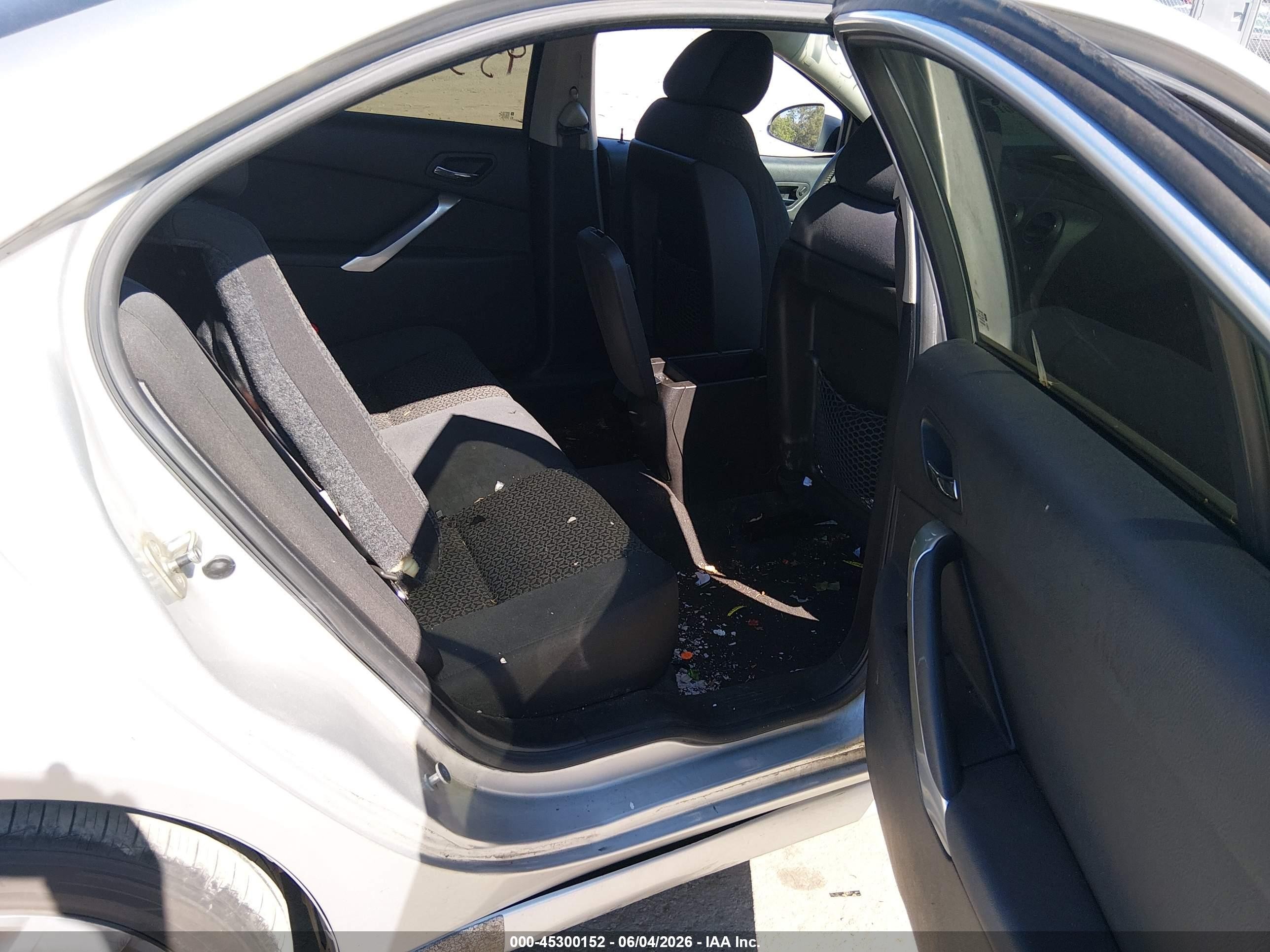 2009 Pontiac G6 New Se Silver vin: 1G2ZJ57B394241957