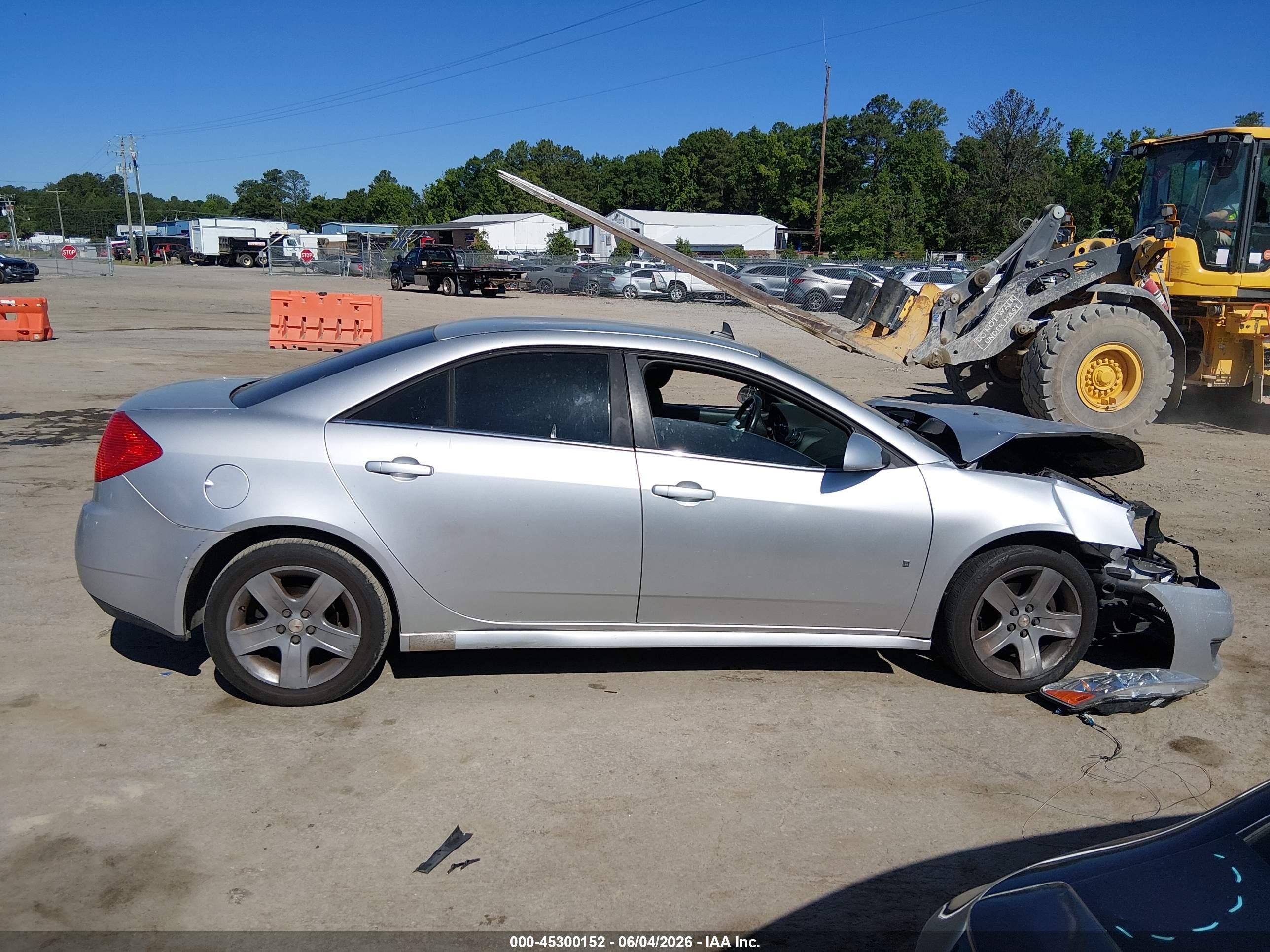 2009 Pontiac G6 New Se Silver vin: 1G2ZJ57B394241957