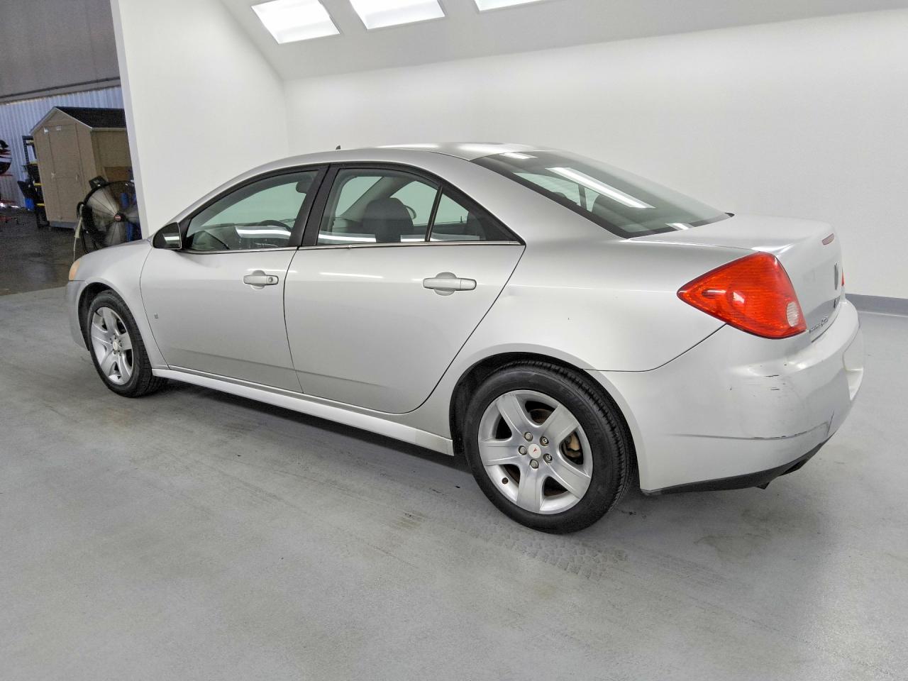 2009 Pontiac G6 Gray vin: 1G2ZJ57B494240963