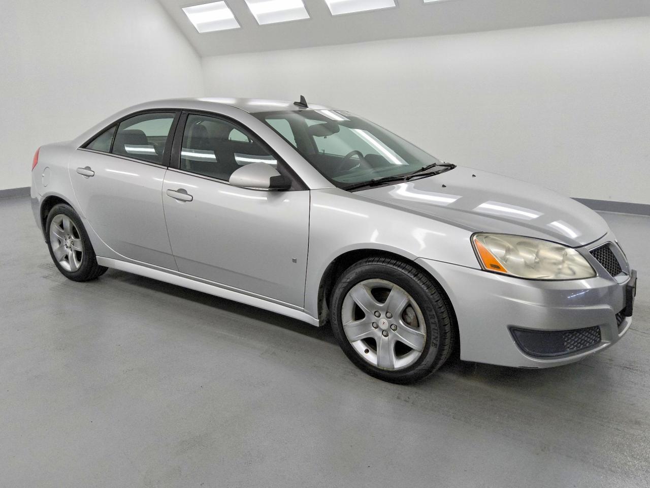 2009 Pontiac G6 Gray vin: 1G2ZJ57B494240963
