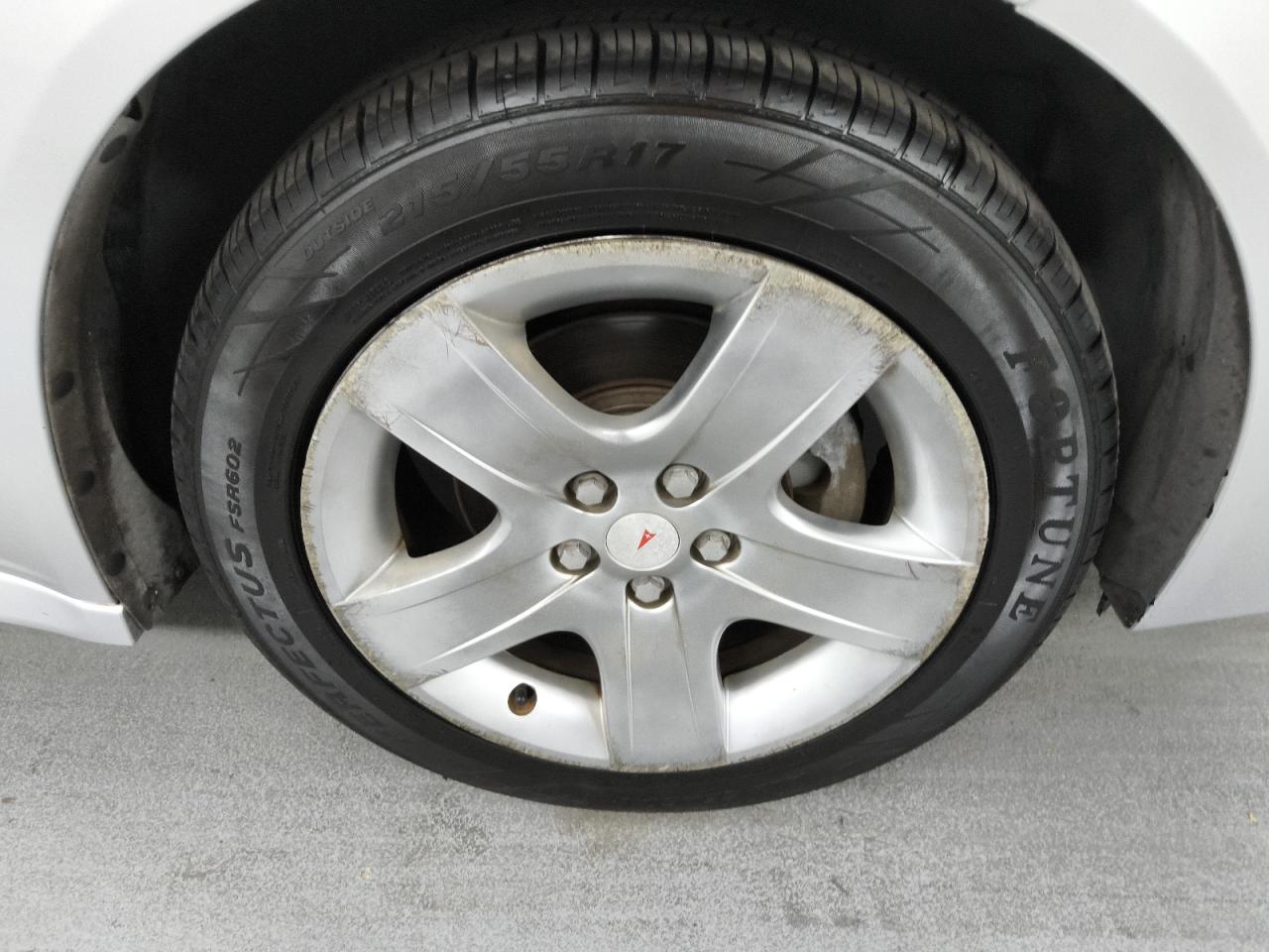 2009 Pontiac G6 Gray vin: 1G2ZJ57B494240963 Damage: Right Front Wheel, Curb Rash, > 12 Inches