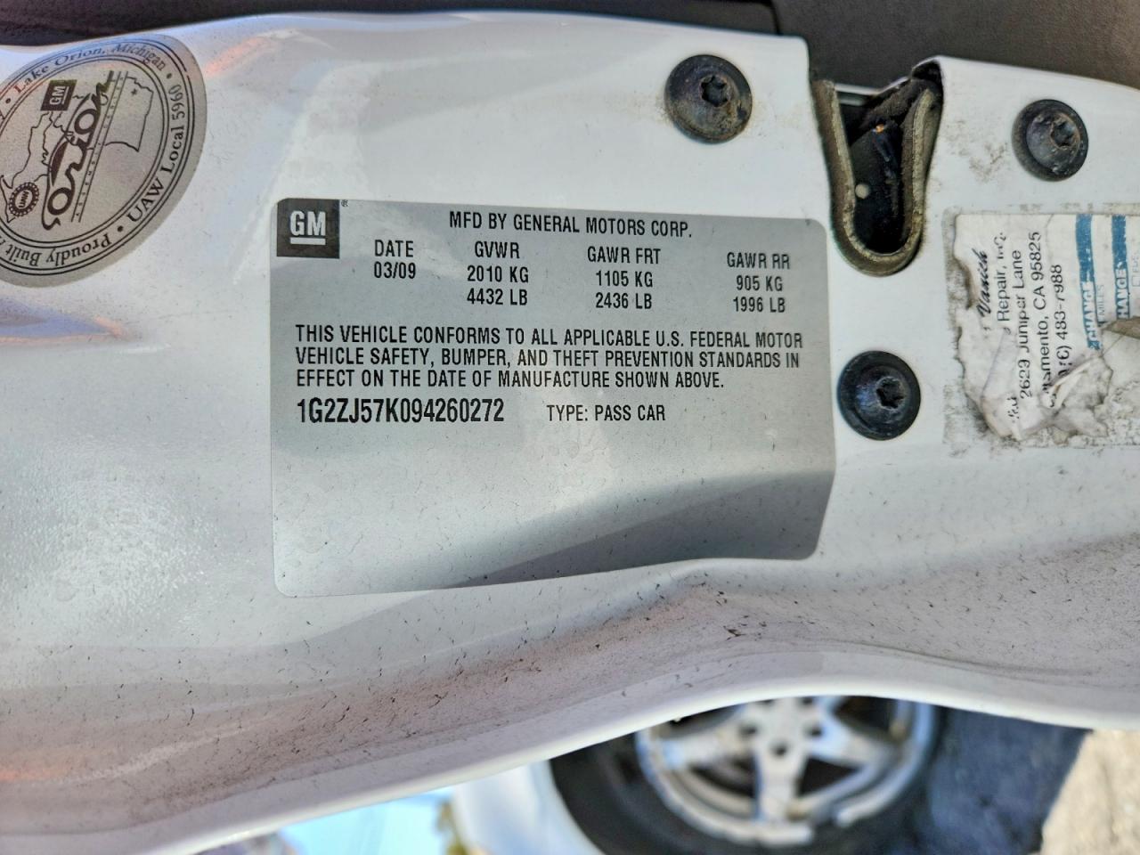2009 Pontiac G6 White vin: 1G2ZJ57K094260272