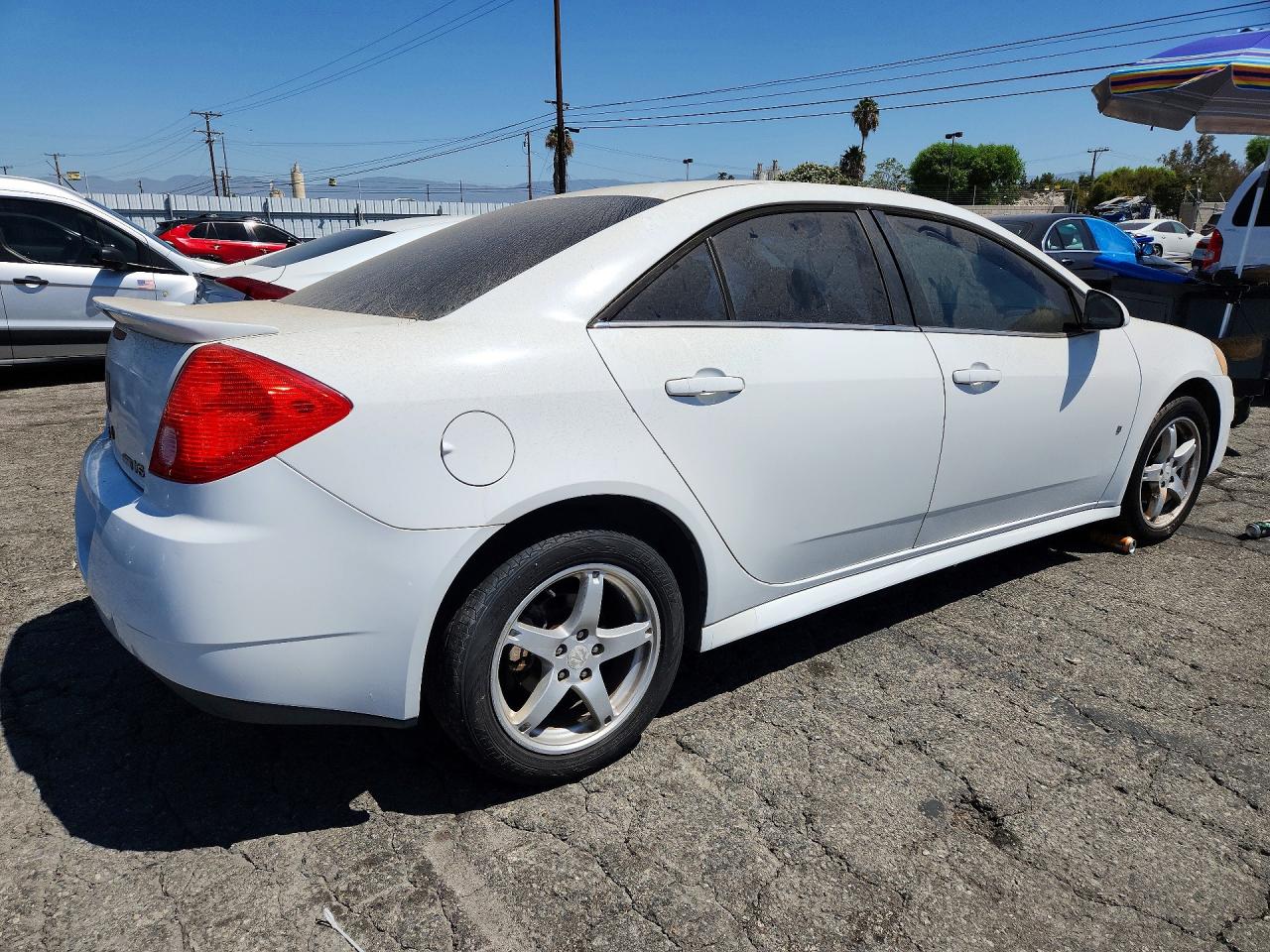 2009 Pontiac G6 White vin: 1G2ZJ57K094260272
