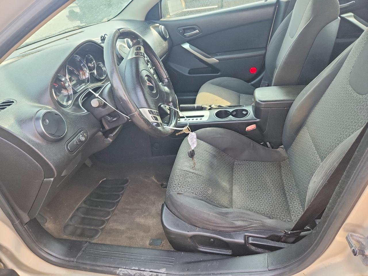 2009 Pontiac G6 Beige vin: 1G2ZJ57K394259679
